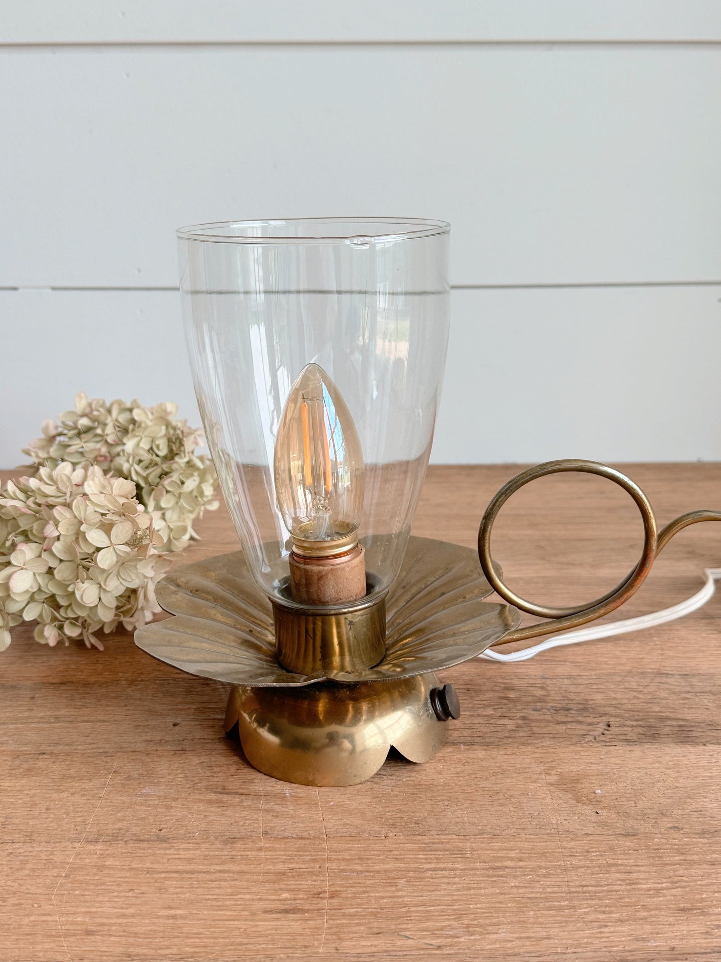 Vintage Flower Petal Lamp