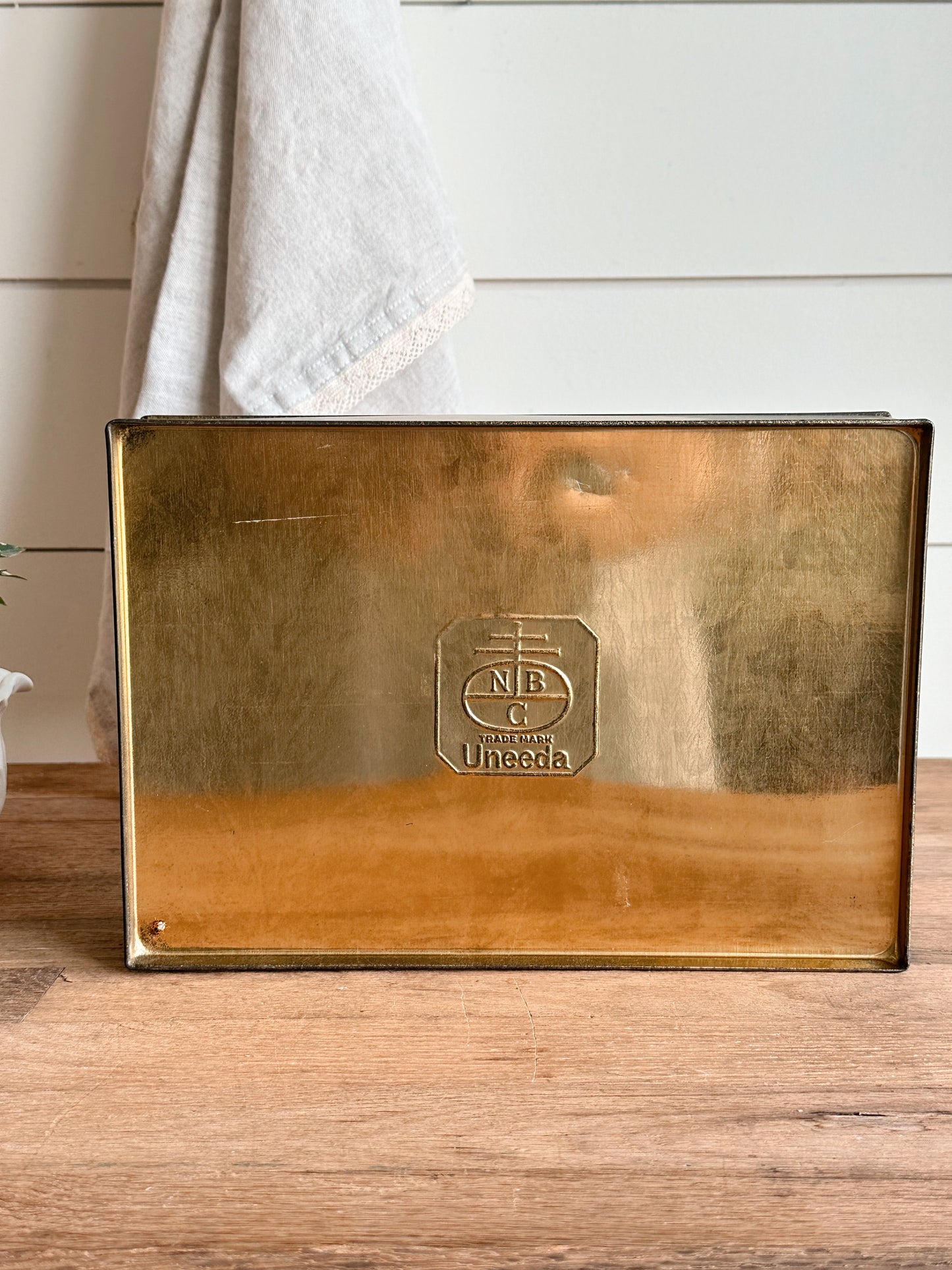Vintage Uneeda Tin Box