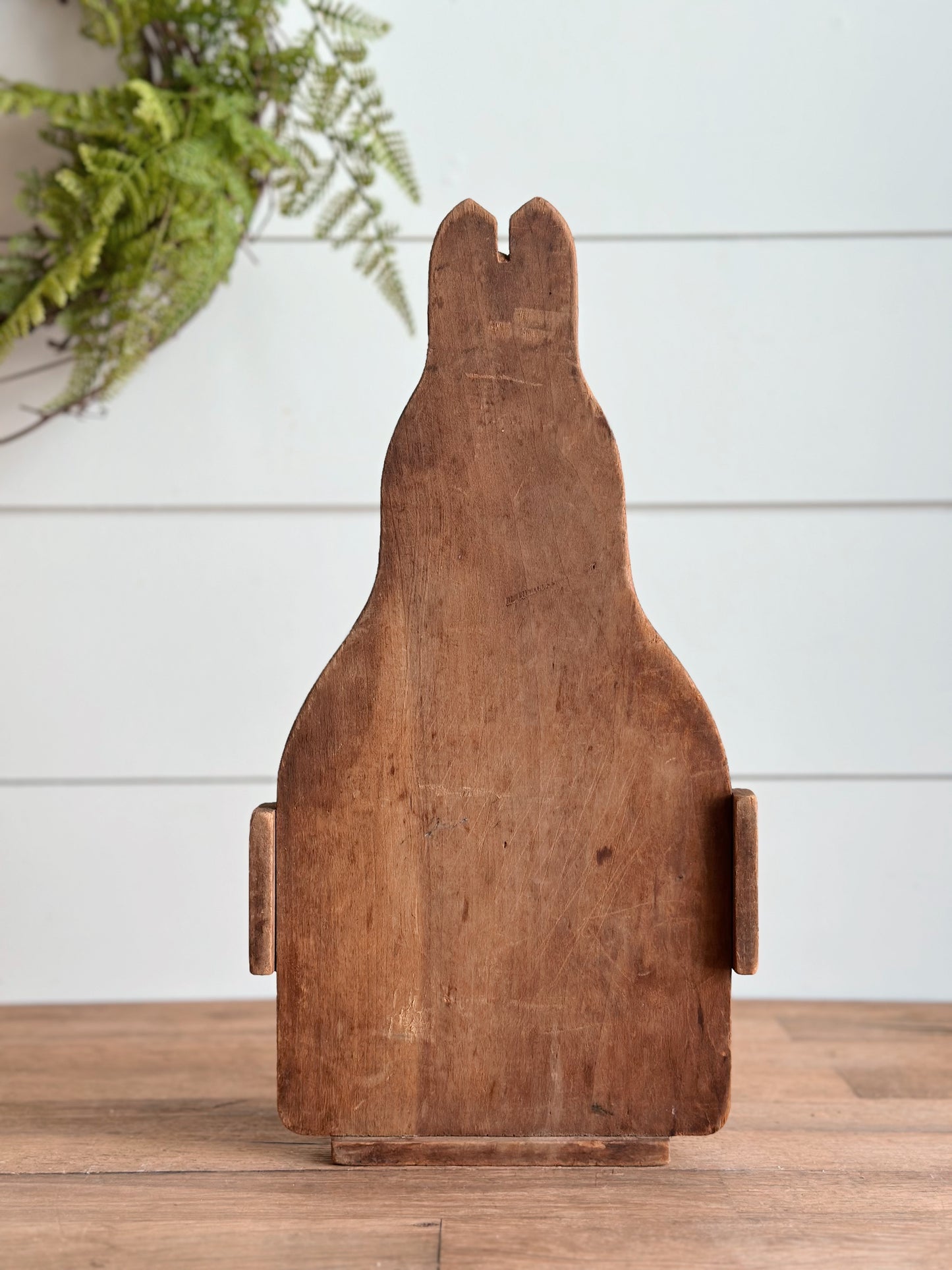 Vintage Wood Bunny Cutout