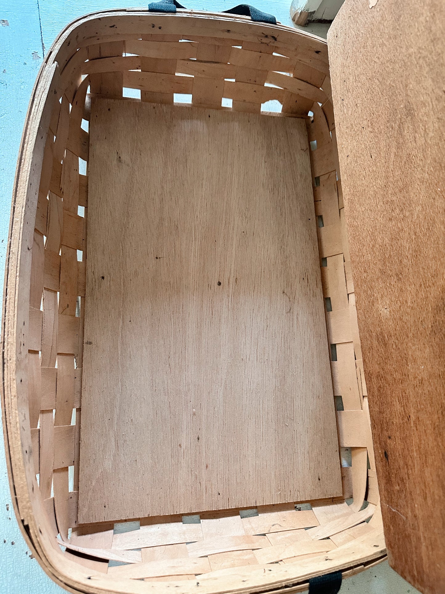 Vintage Shallow Pie Basket