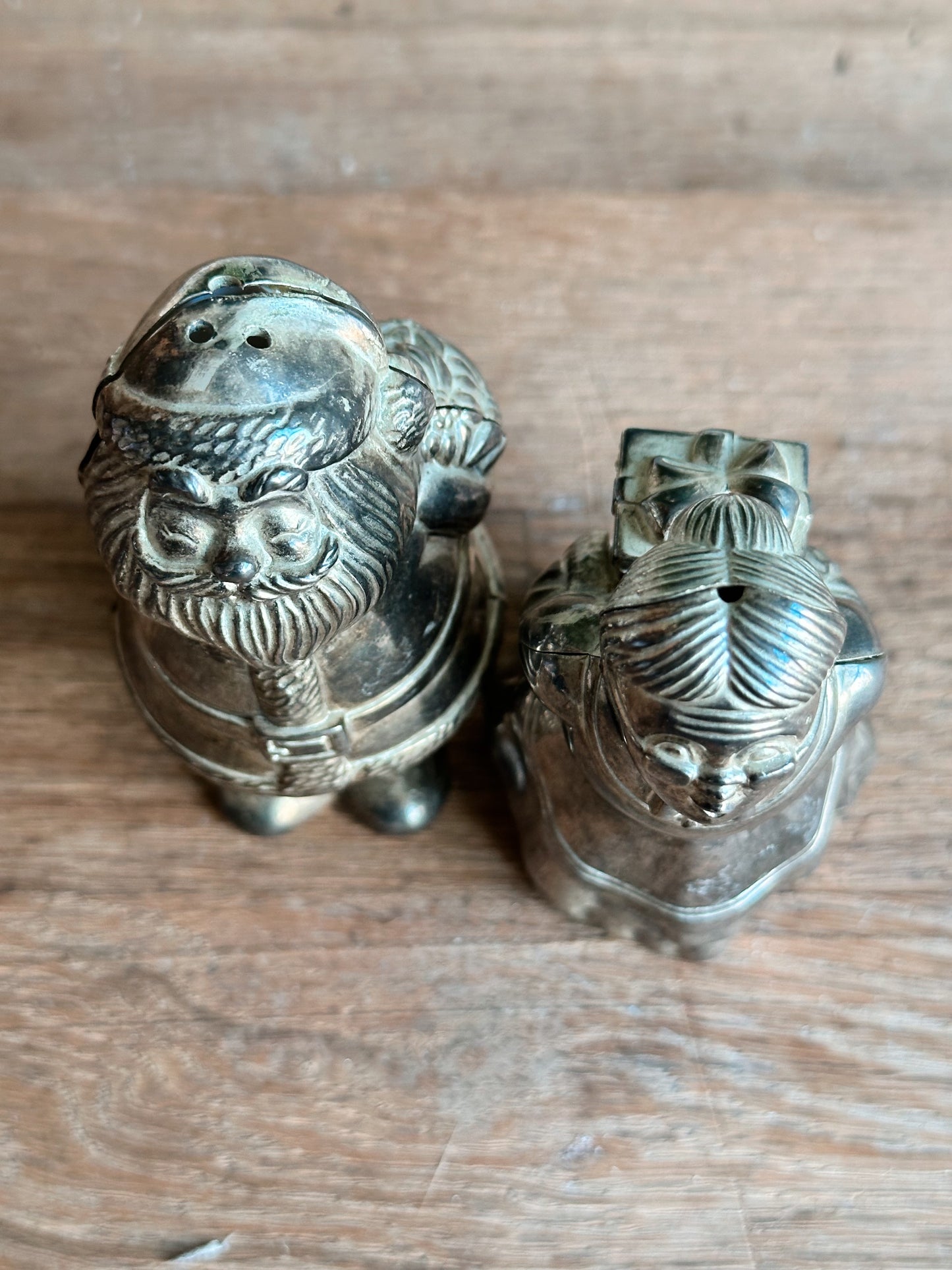 Vintage Santa & Mrs Clause Salt and Pepper Set