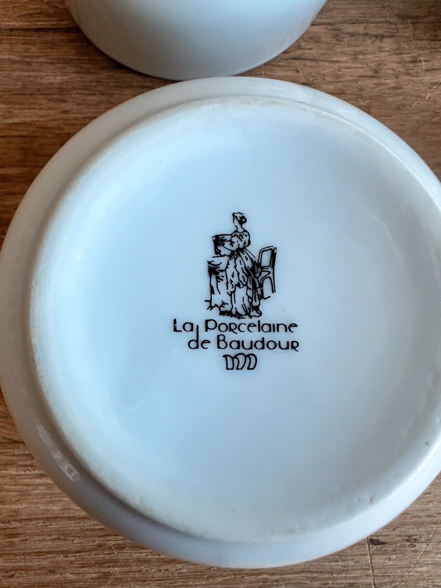 Set of Four French La Porcelaine de Baudour Mugs