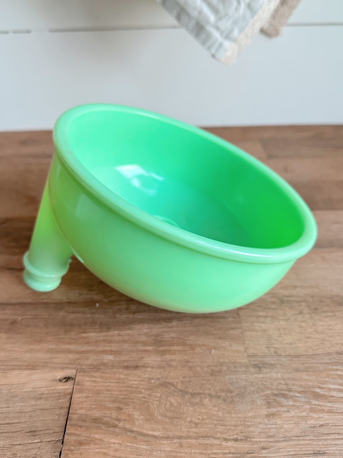 Vintage Jadeite Sunbeam Mix Master Juicer Bowl
