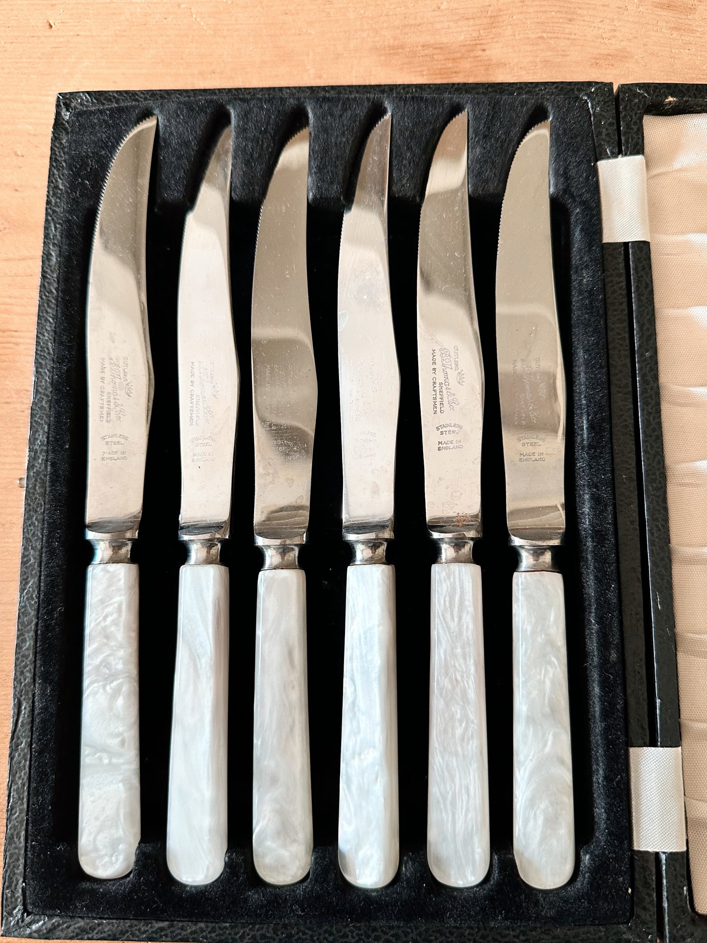 Set of 1940s Vintage English Serrated Dinner Knives