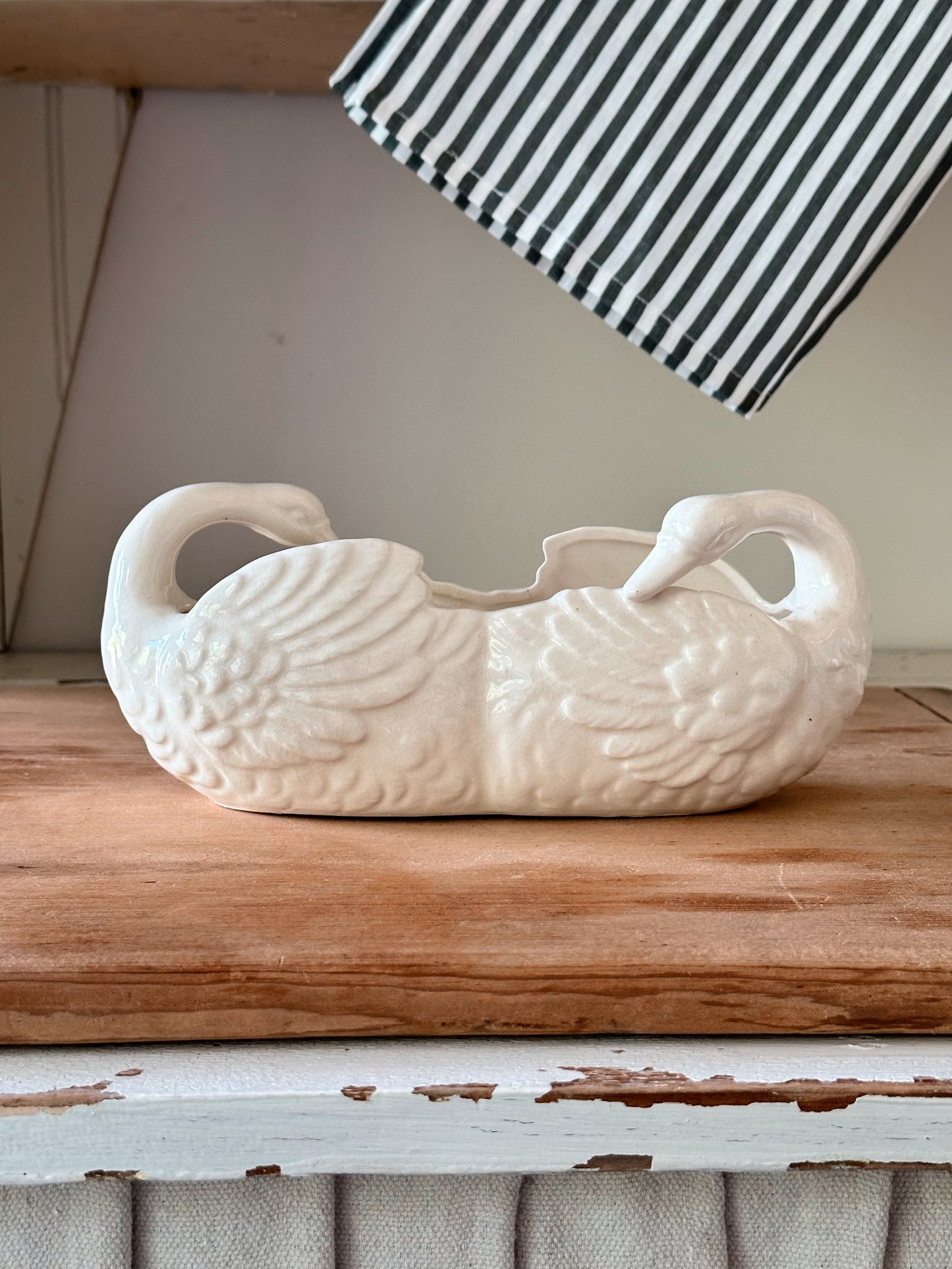 Lovely Vintage Swan Planter