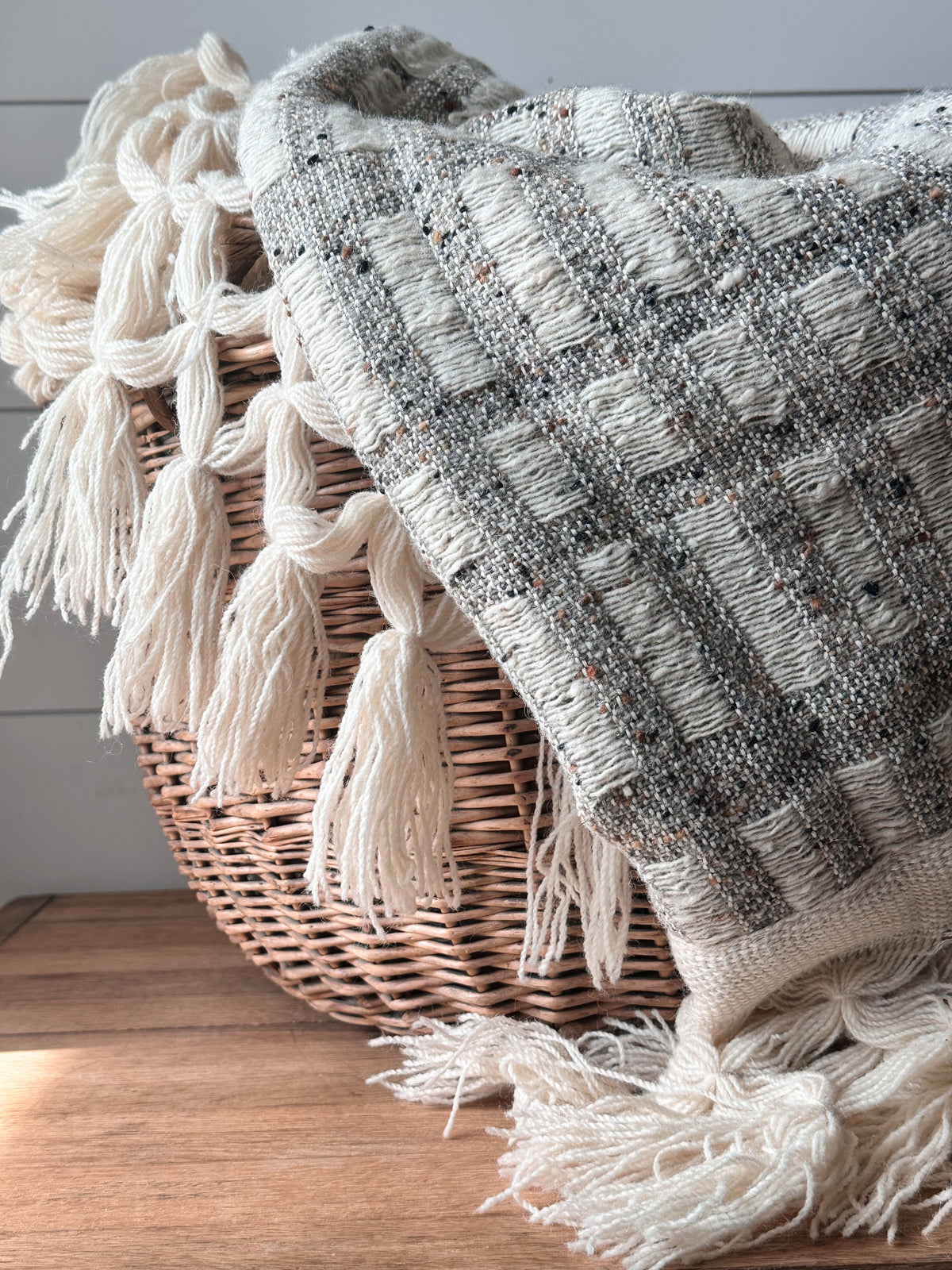 1970’s Vintage Irish Tapestries Wool Blanket