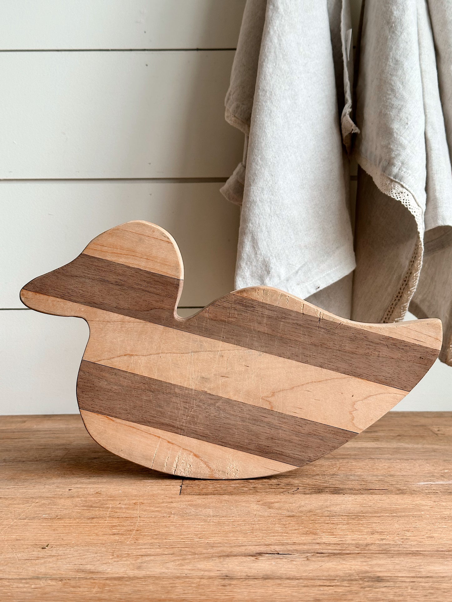 Vintage Duck Cutting Board