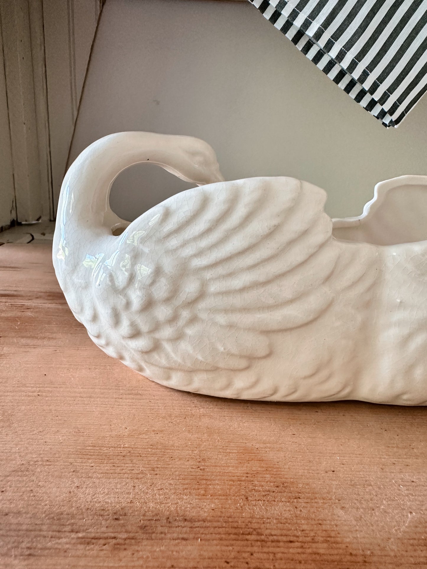 Lovely Vintage Swan Planter