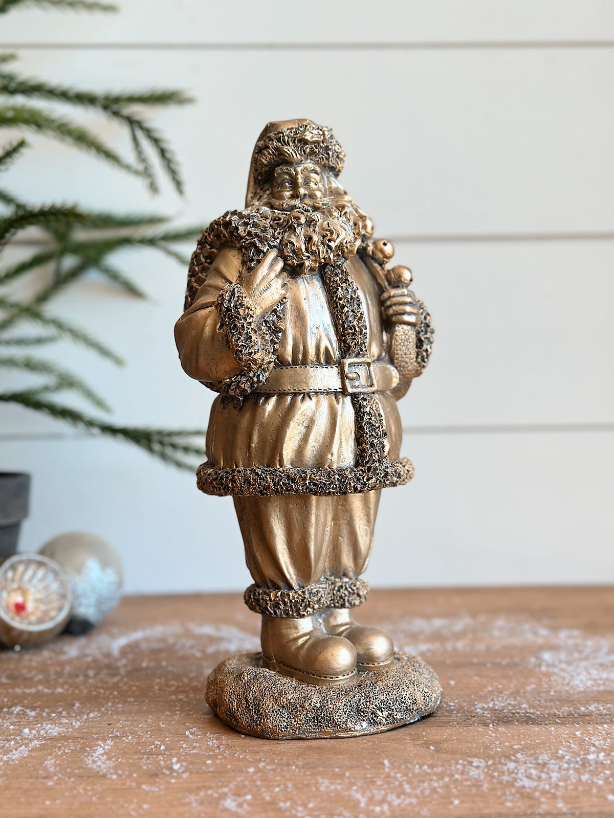 Antique Gold Santas