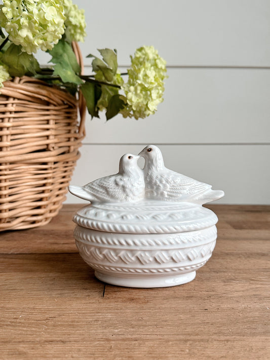 Hand Poured Orange & Peppercorn in a Vintage LoveBirds Dish