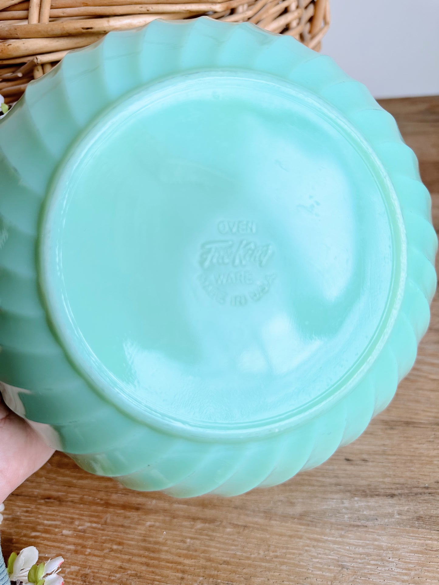 Vintage Fire King Jadeite Swirl Bowl