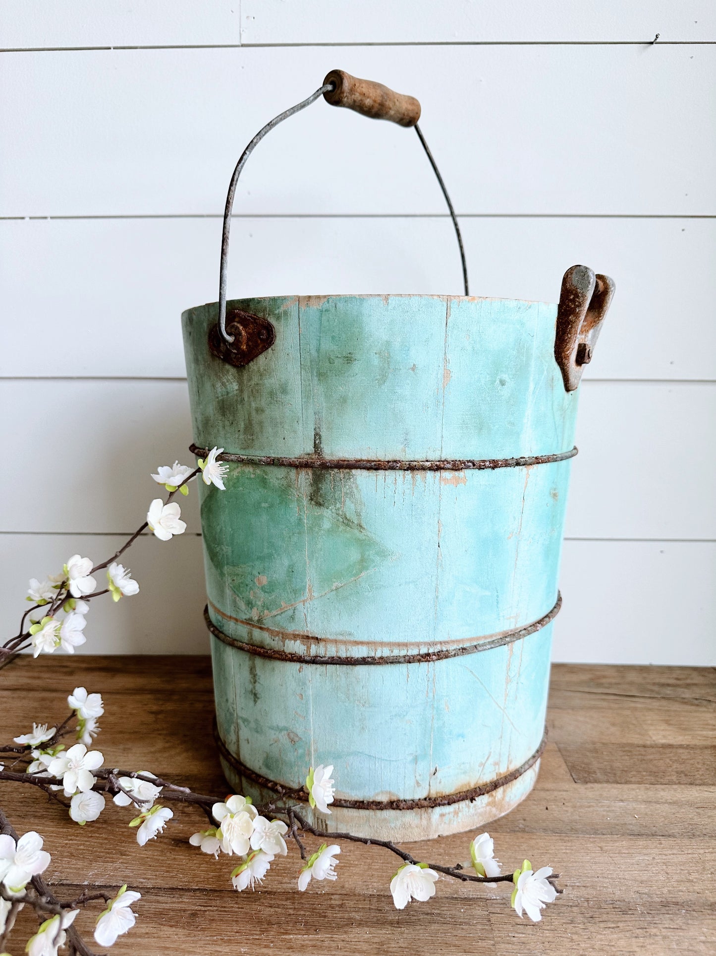 Gorgeous Vintage Icecream Maker Bucket