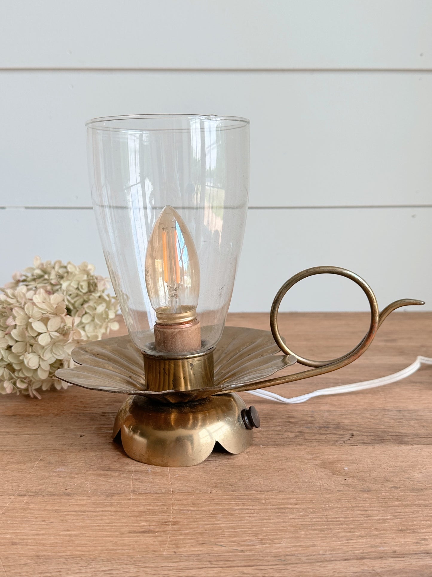 Vintage Flower Petal Lamp