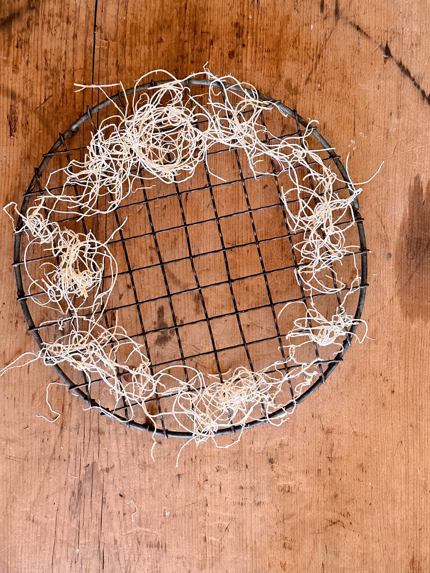 Vintage Metal Wire Drying Rack