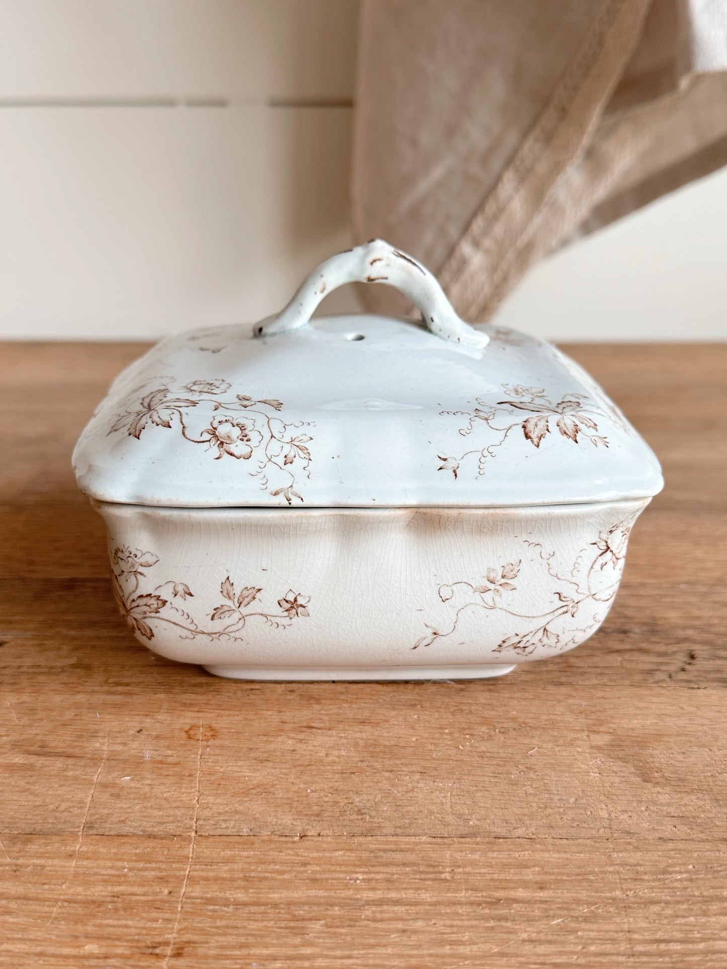 Antique WH Pearl & Co Covered Soap Dish with Drain Plate
