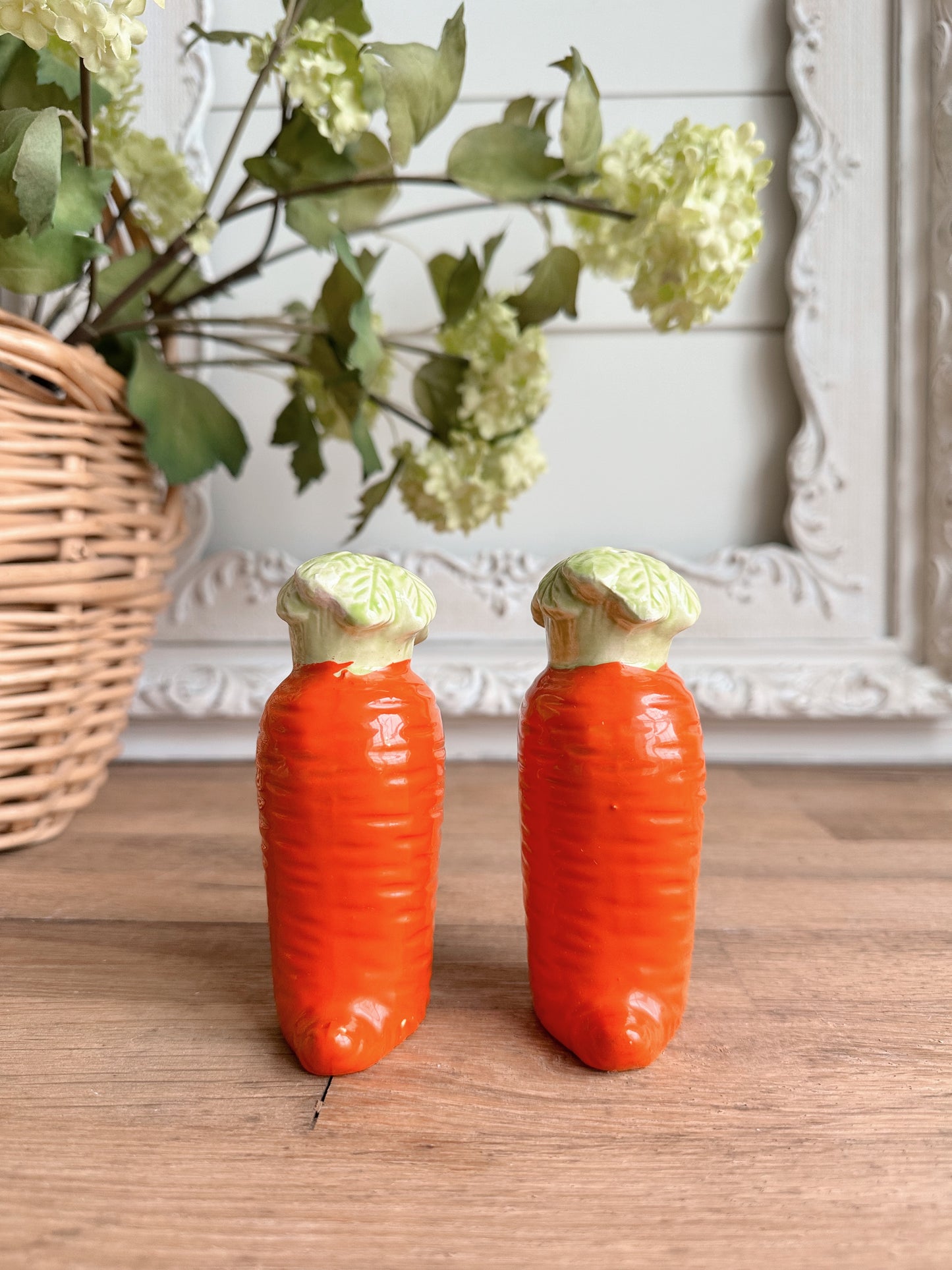 Vintage Carrot Salt & Pepper Shakers