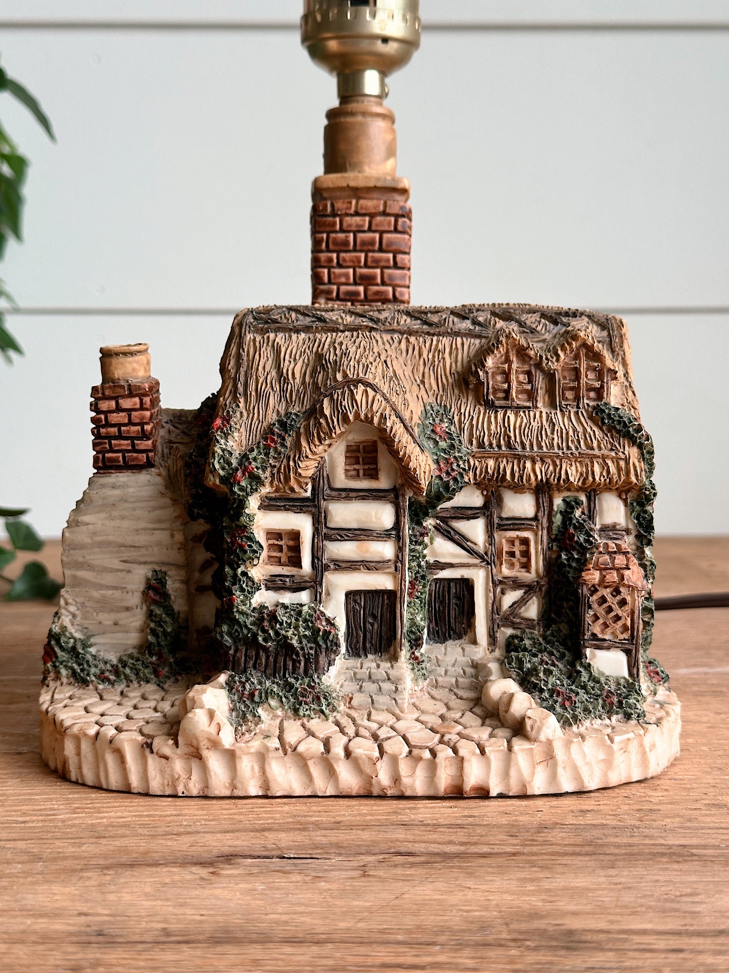 Vintage Cottage Lamp
