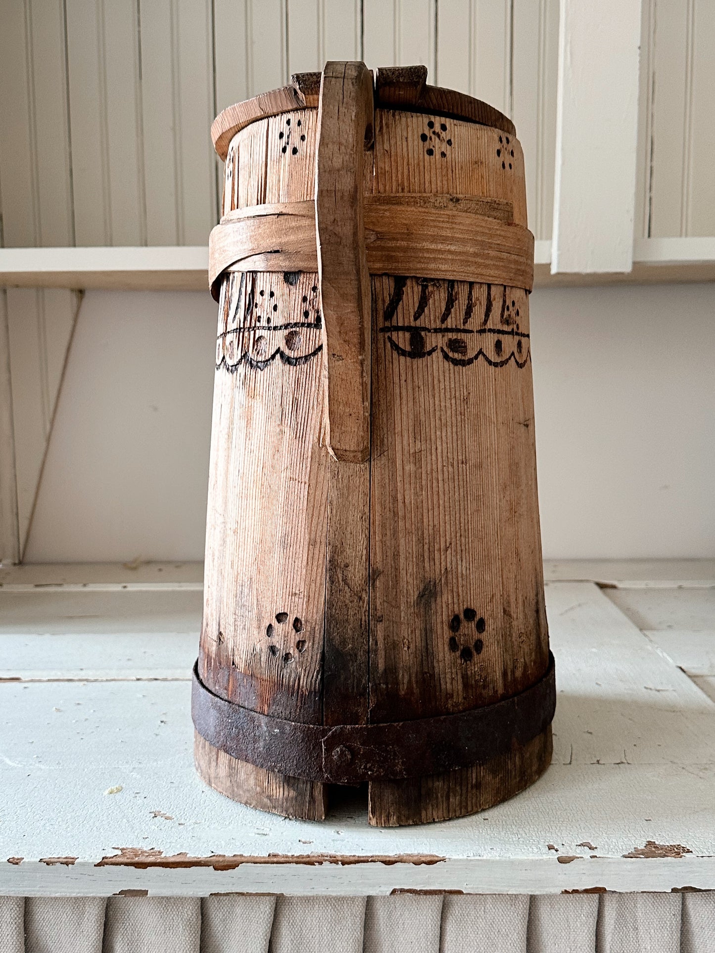 Beautiful Antique Wood Tankard with Lid