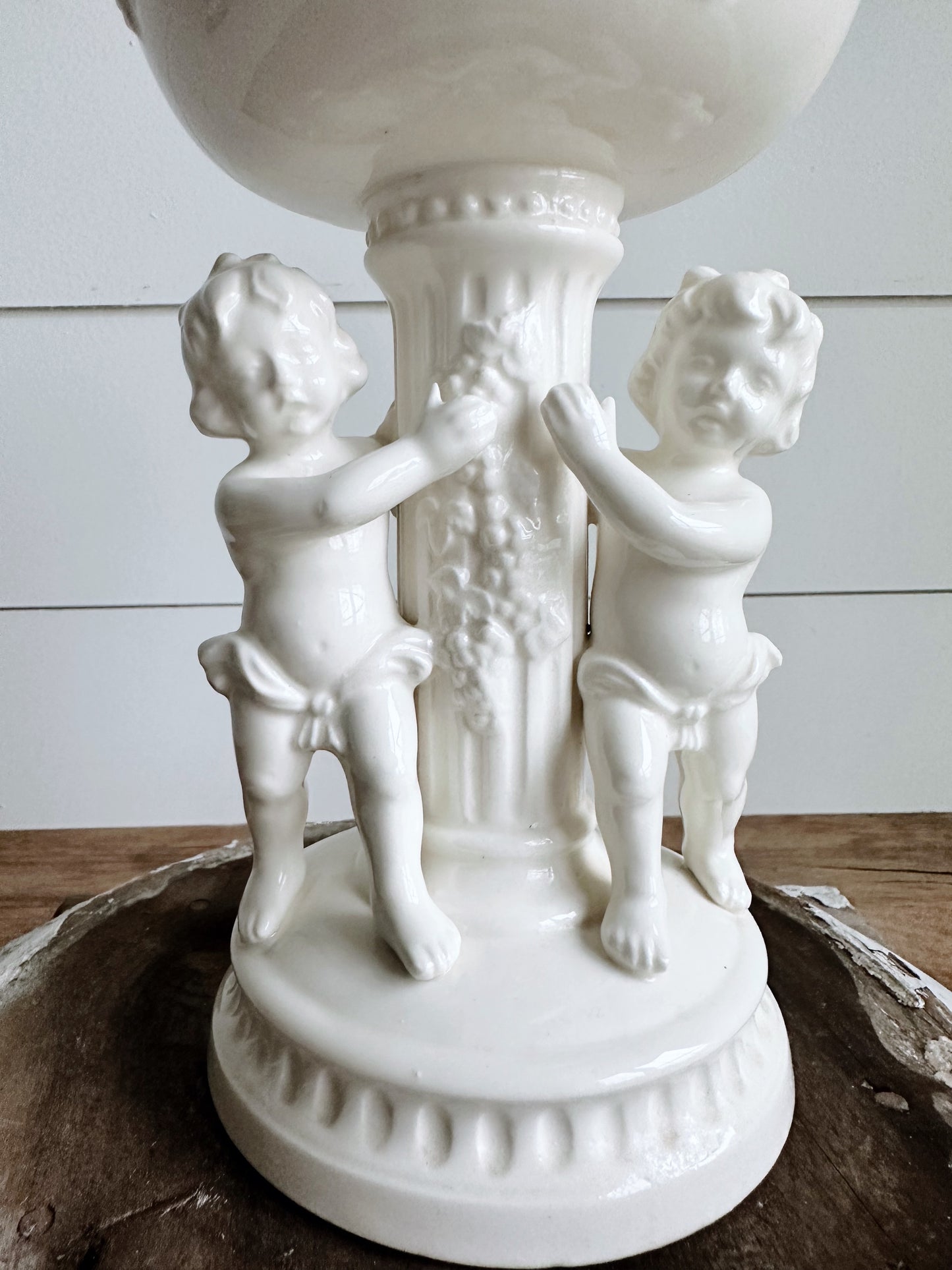 Beautiful Vintage Lefton Renaissance Cherub Compote/Planter