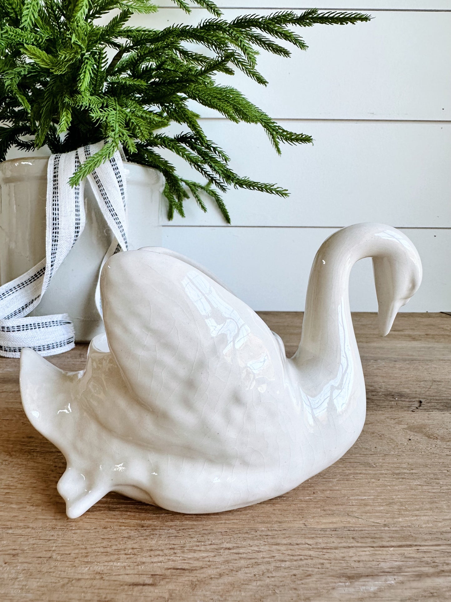 You Choose the Scent - Swan Vintage Vessel Candle