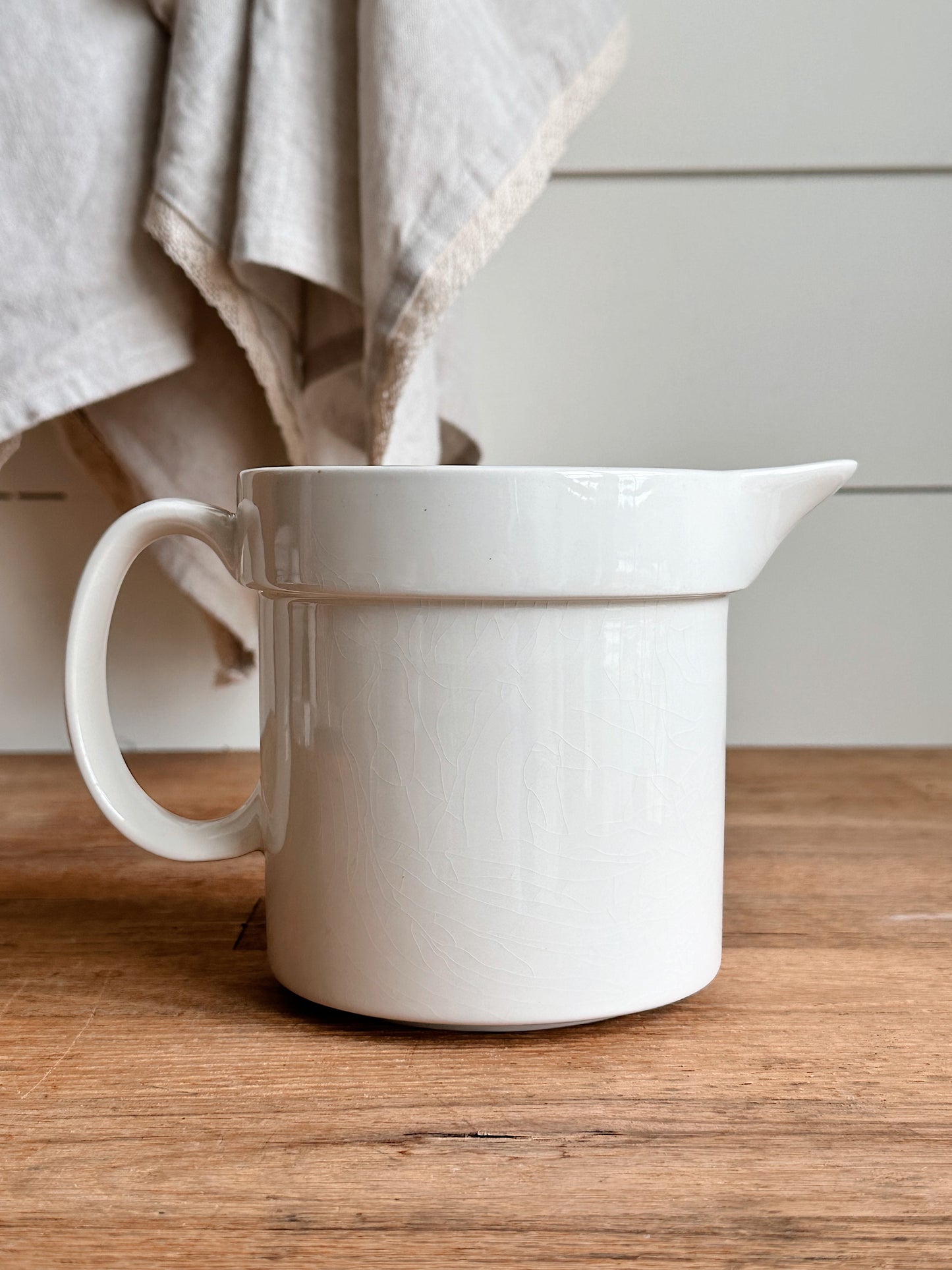 Vintage English Liquid Measuring Cup