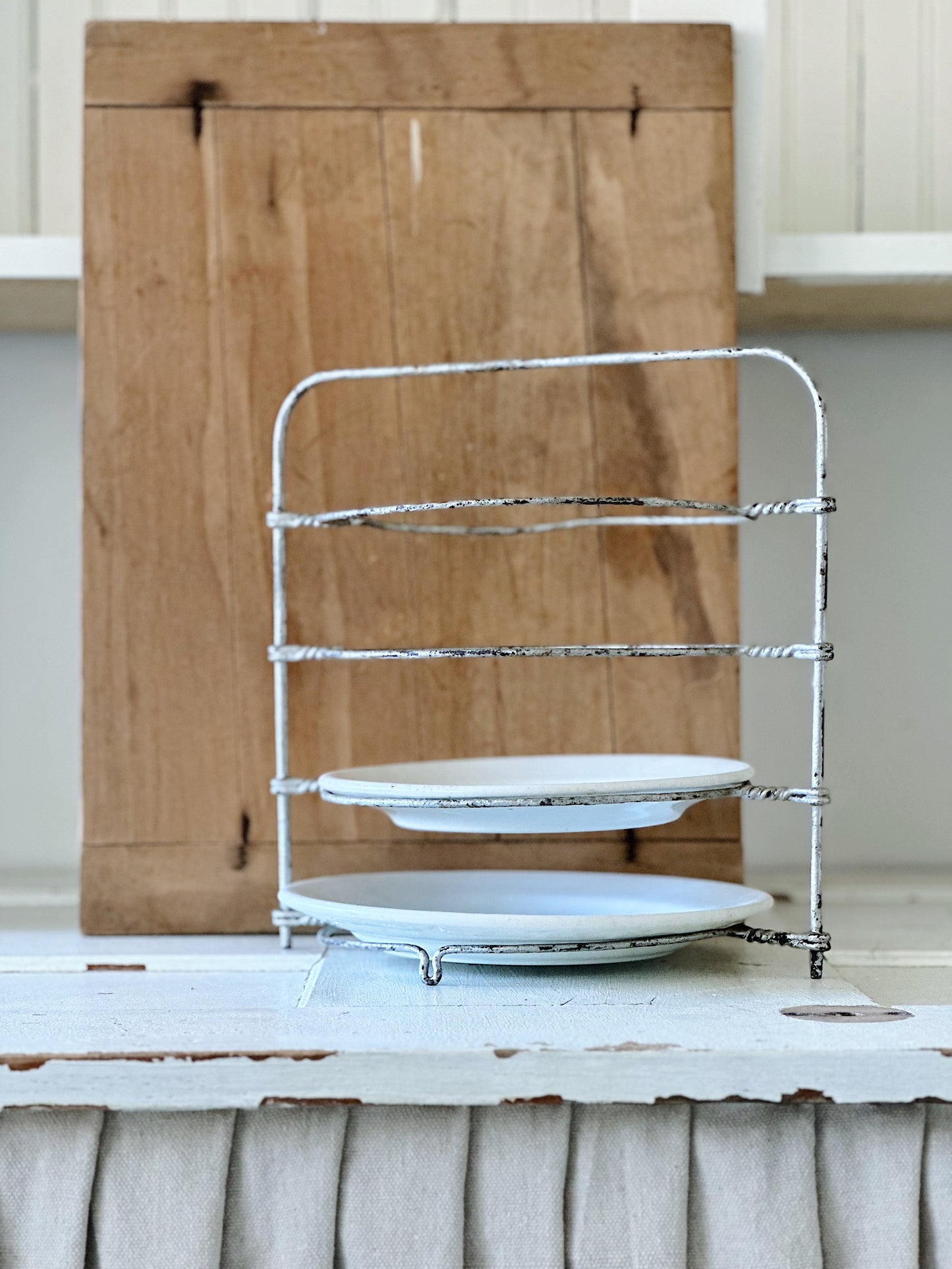 Four Tier Vintage Pie Holder & Two Ironstone Plates