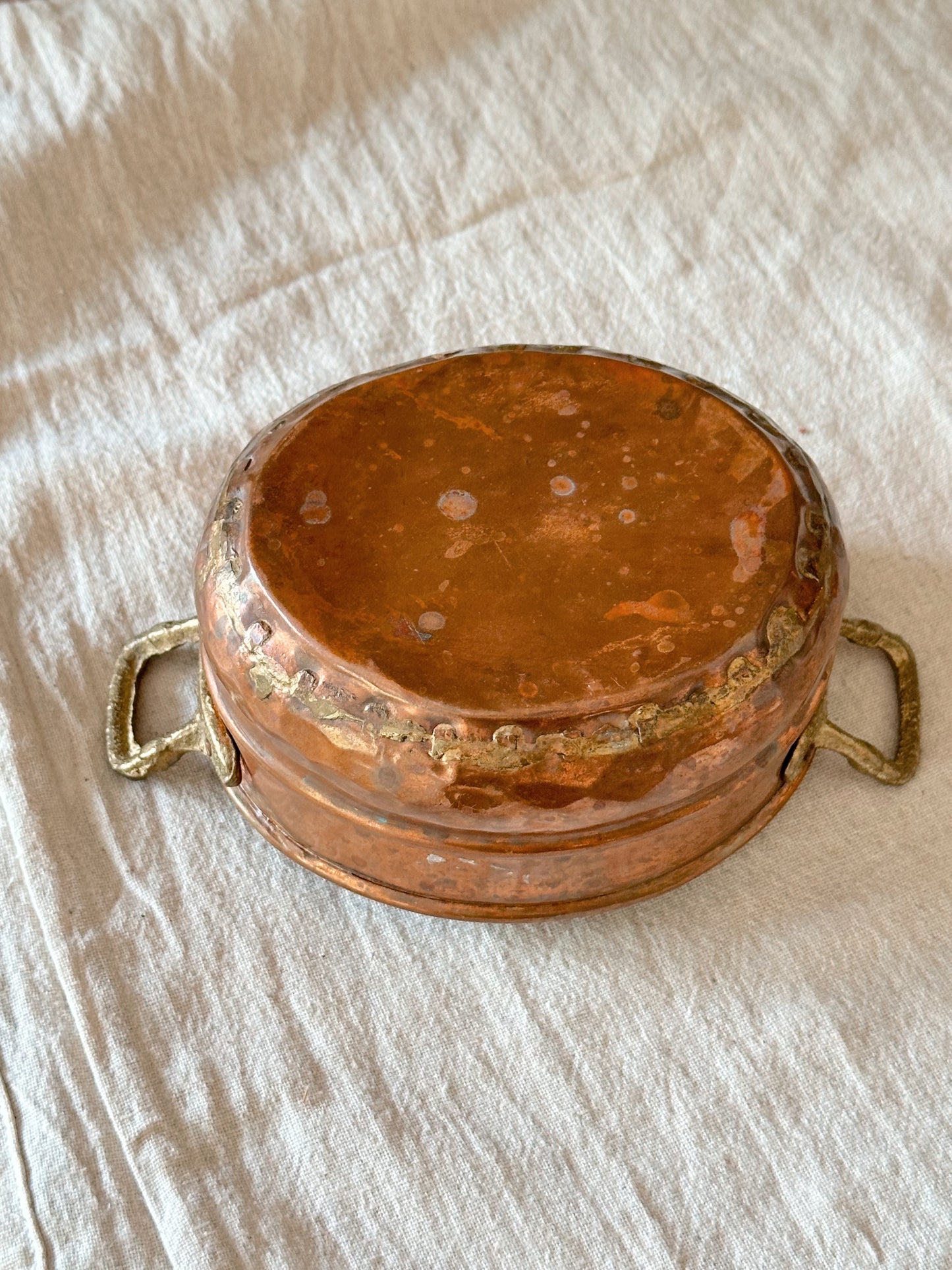 Small Oval Copper Pot