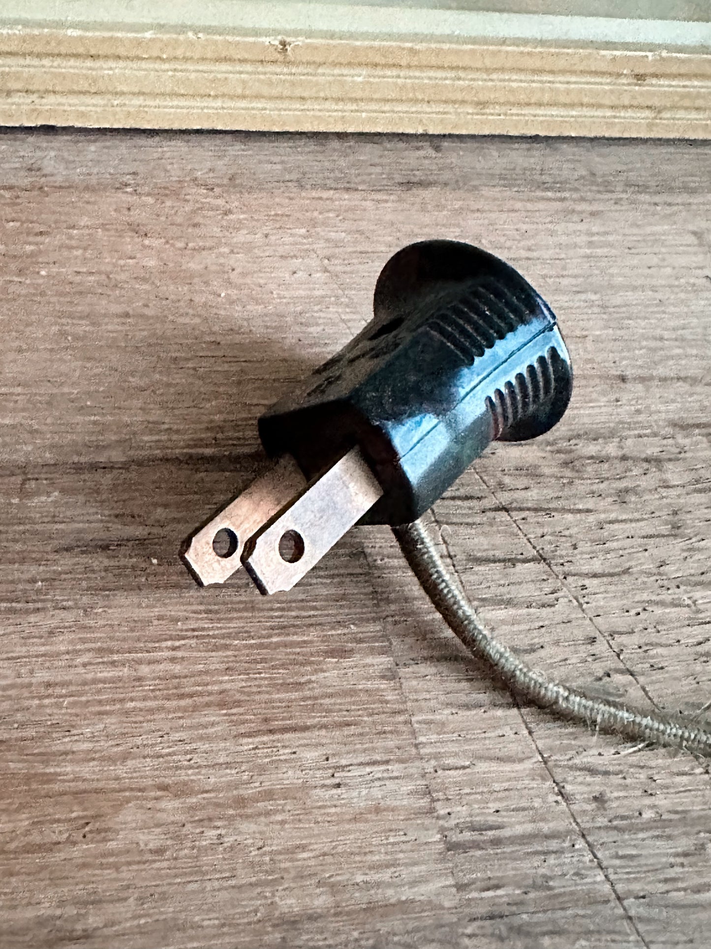 Vintage Royal Electric Co Candolier