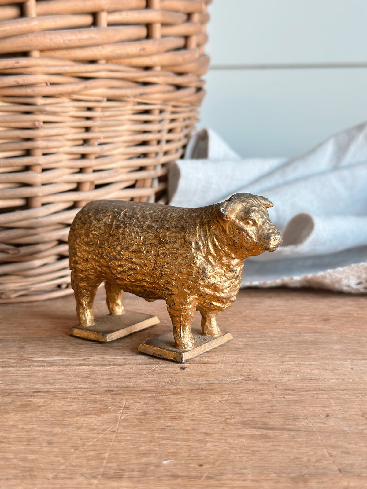 Vintage Cow Trophy Topper