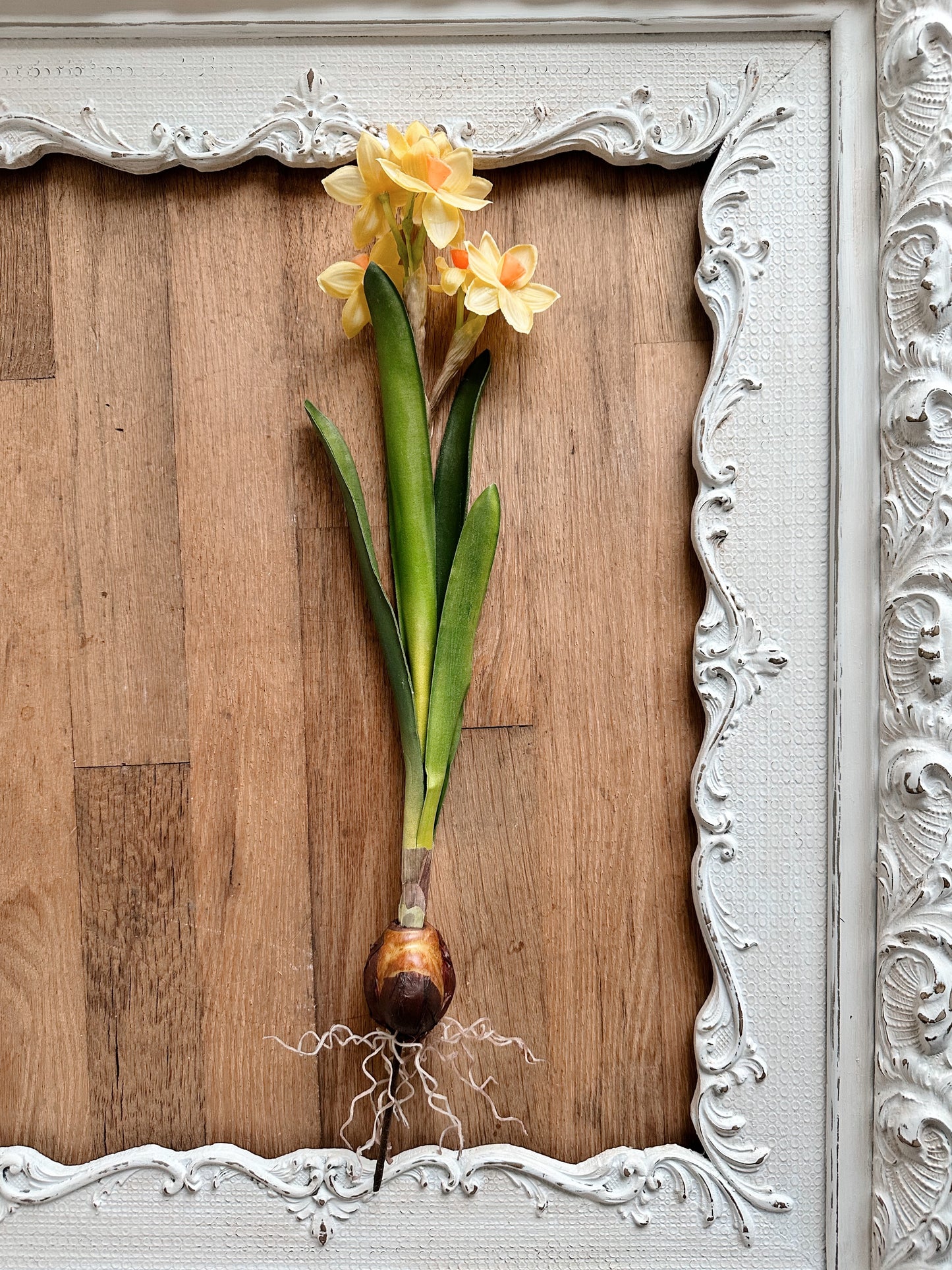 Faux Yellow Daffodil Bulb Stem