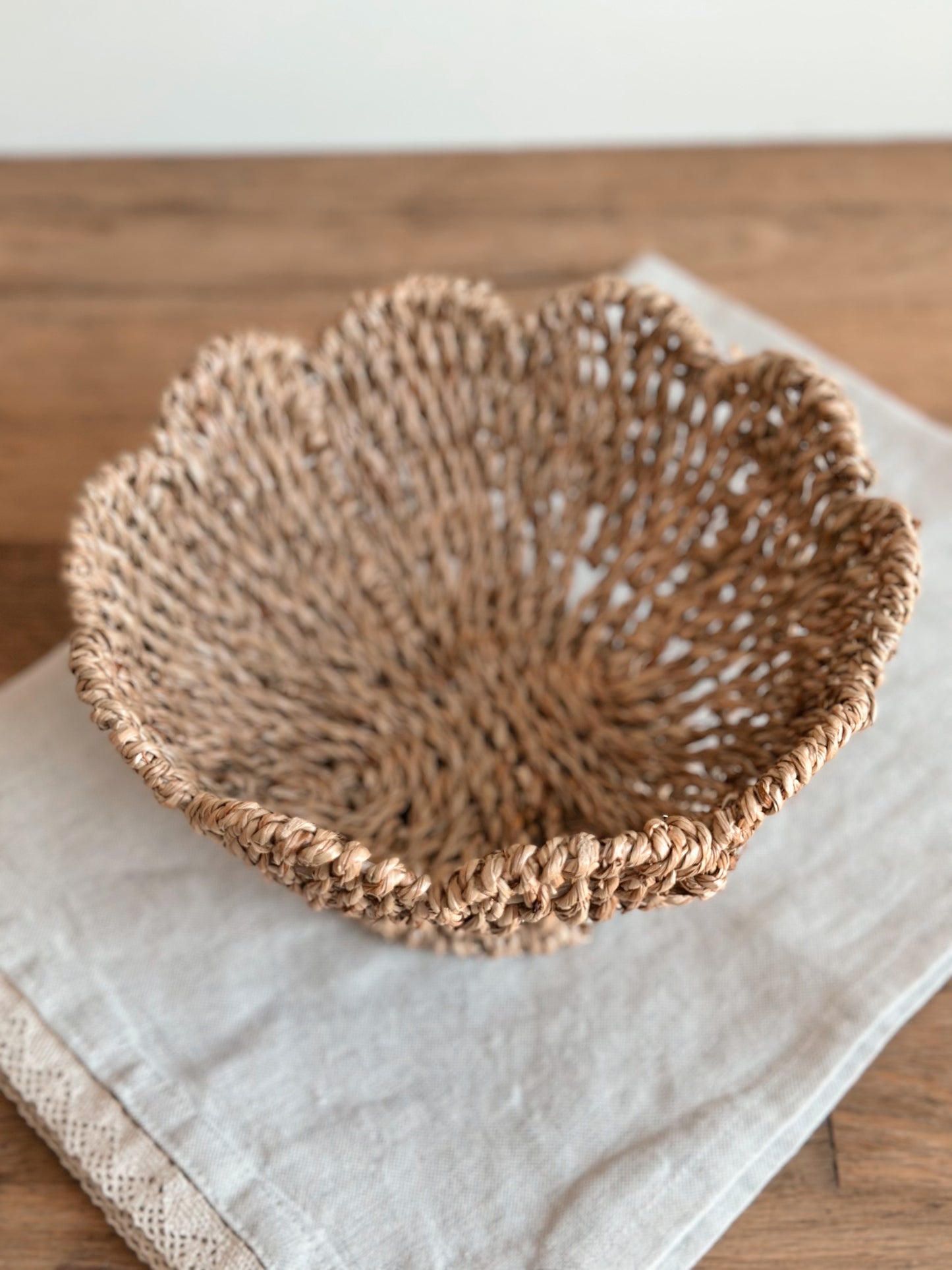 Scalloped Woven Bowls