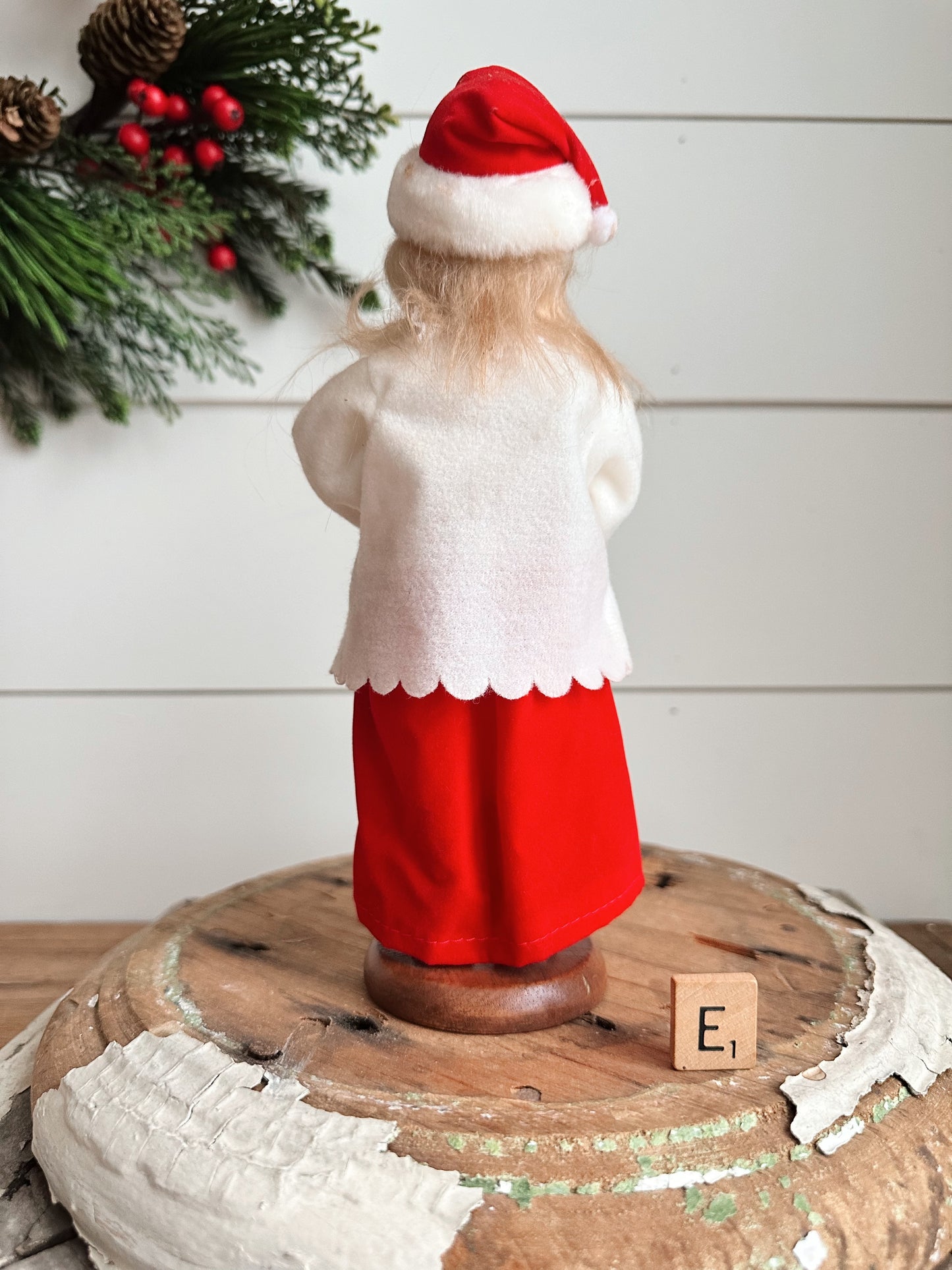 Vintage Victorian Style Caroler