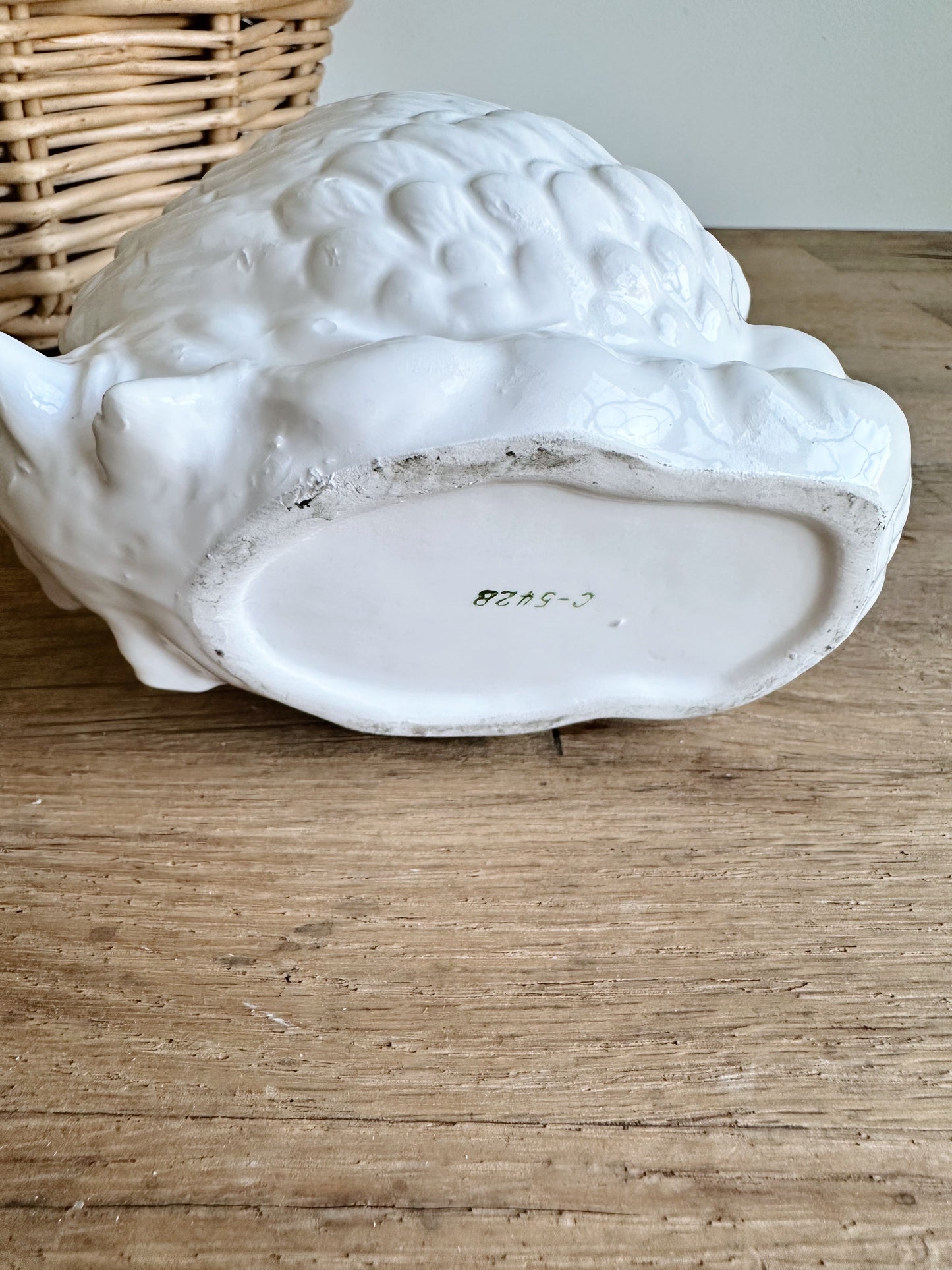 You Choose the Scent - Ceramic Swan Vintage Vessel Candle