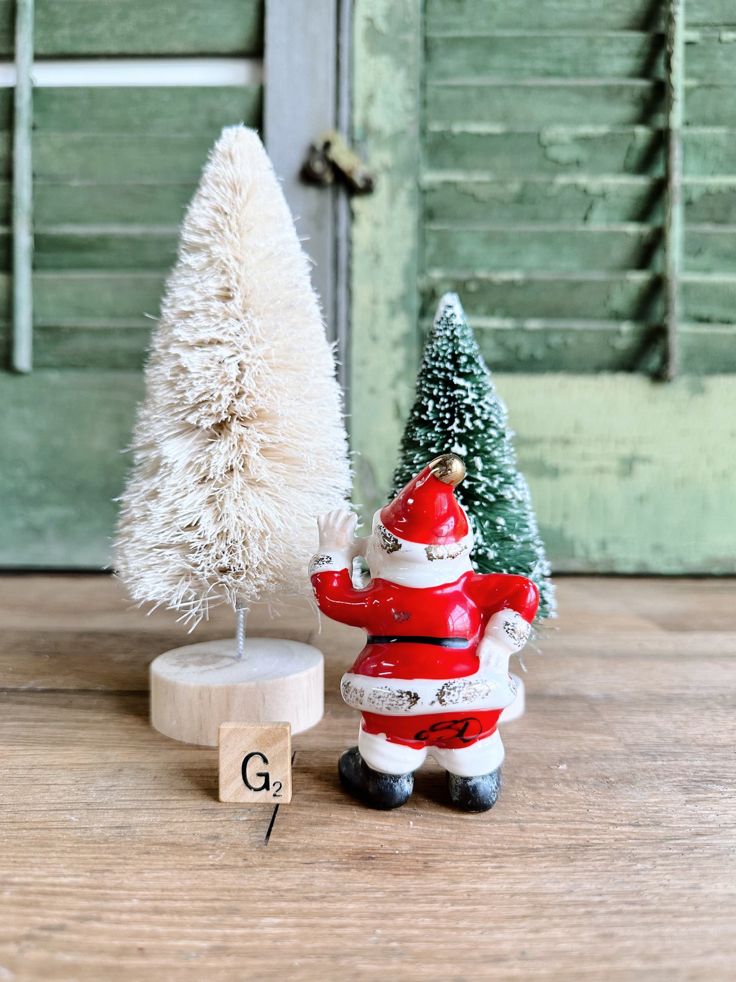 Sweet Little Vintage Santa Figurine