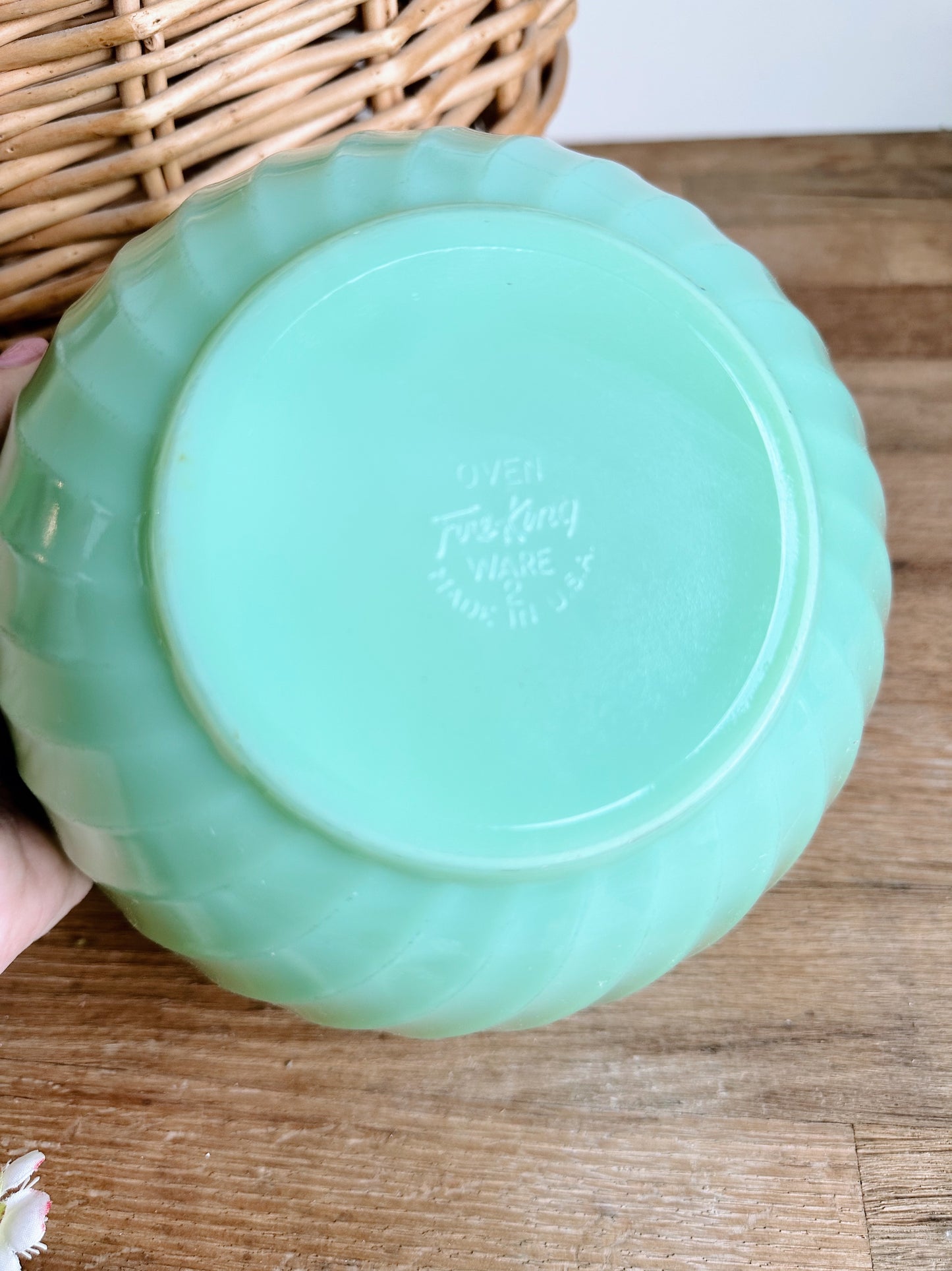 Vintage Fire King Jadeite Swirl Bowl