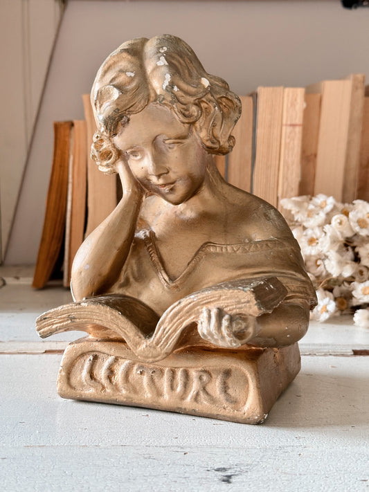 Vintage Plaster Statue (Lecture)