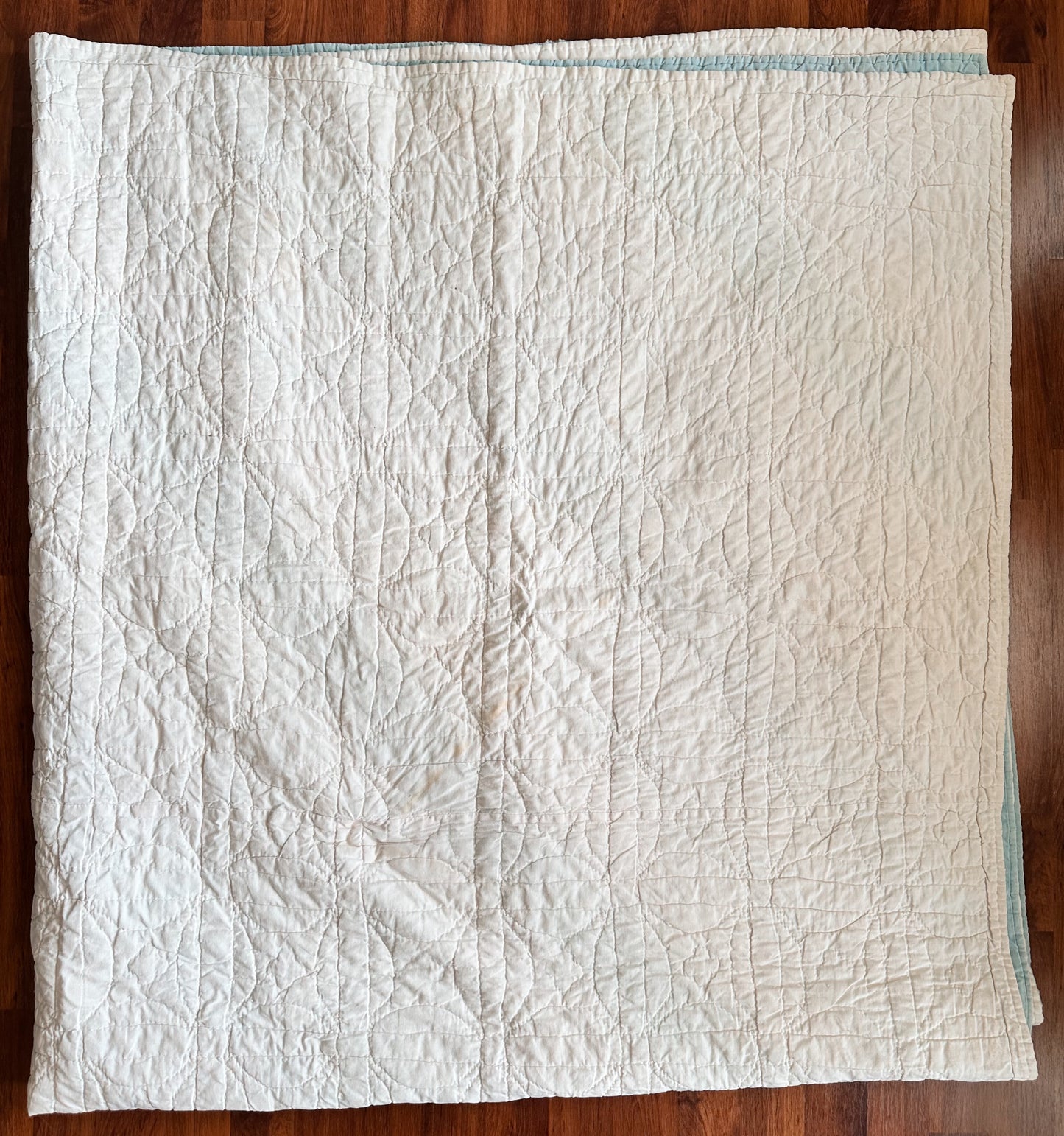 Vintage Hand-Quilted Trip Around the World Patchwork Quilt