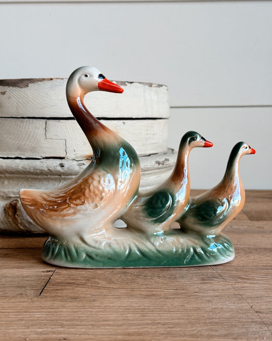 Vintage Momma and Baby Geese