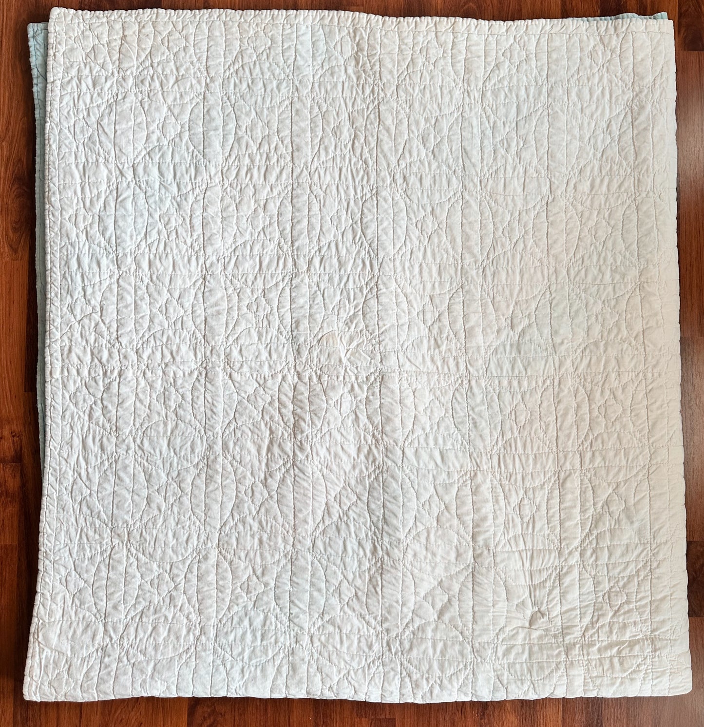 Vintage Hand-Quilted Trip Around the World Patchwork Quilt