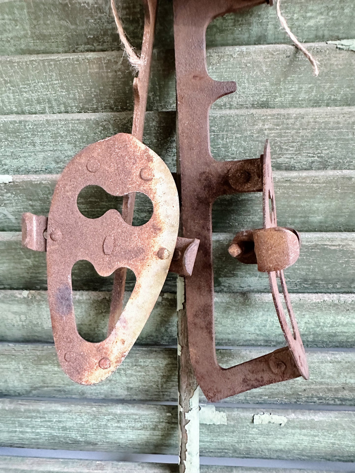 Antique Ice Skates