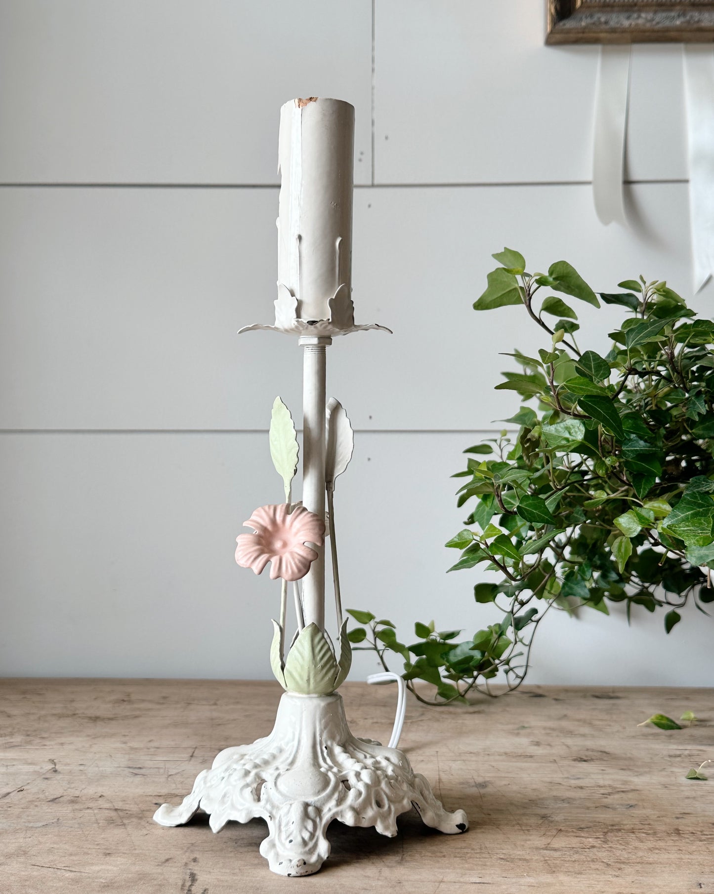 Vintage Floral Tole Lamp