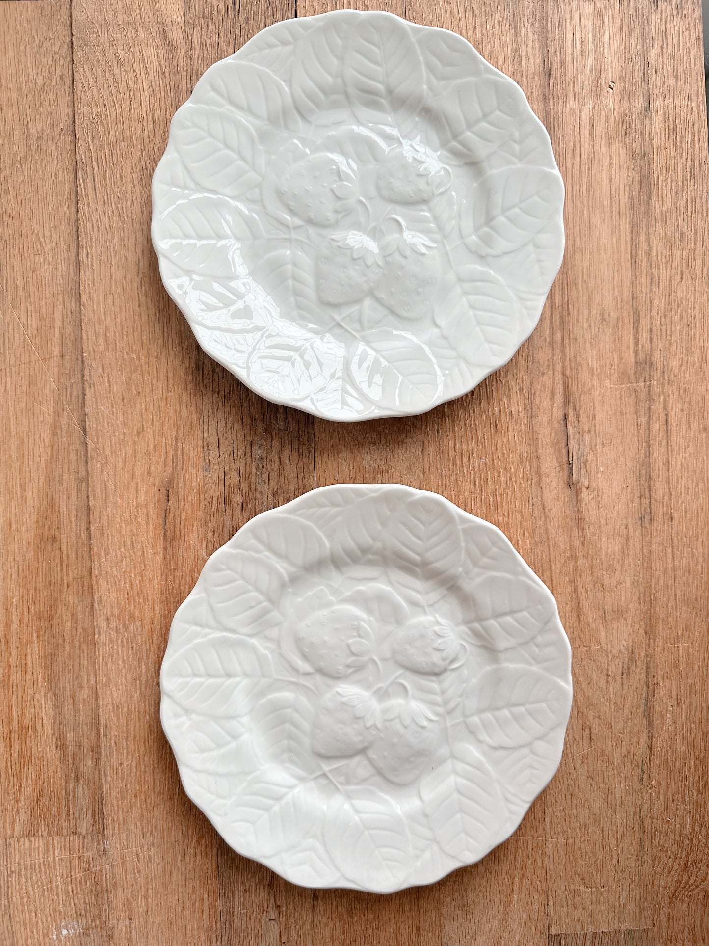 Pair of Fondeville Alvarez Spain Strawberry Plates