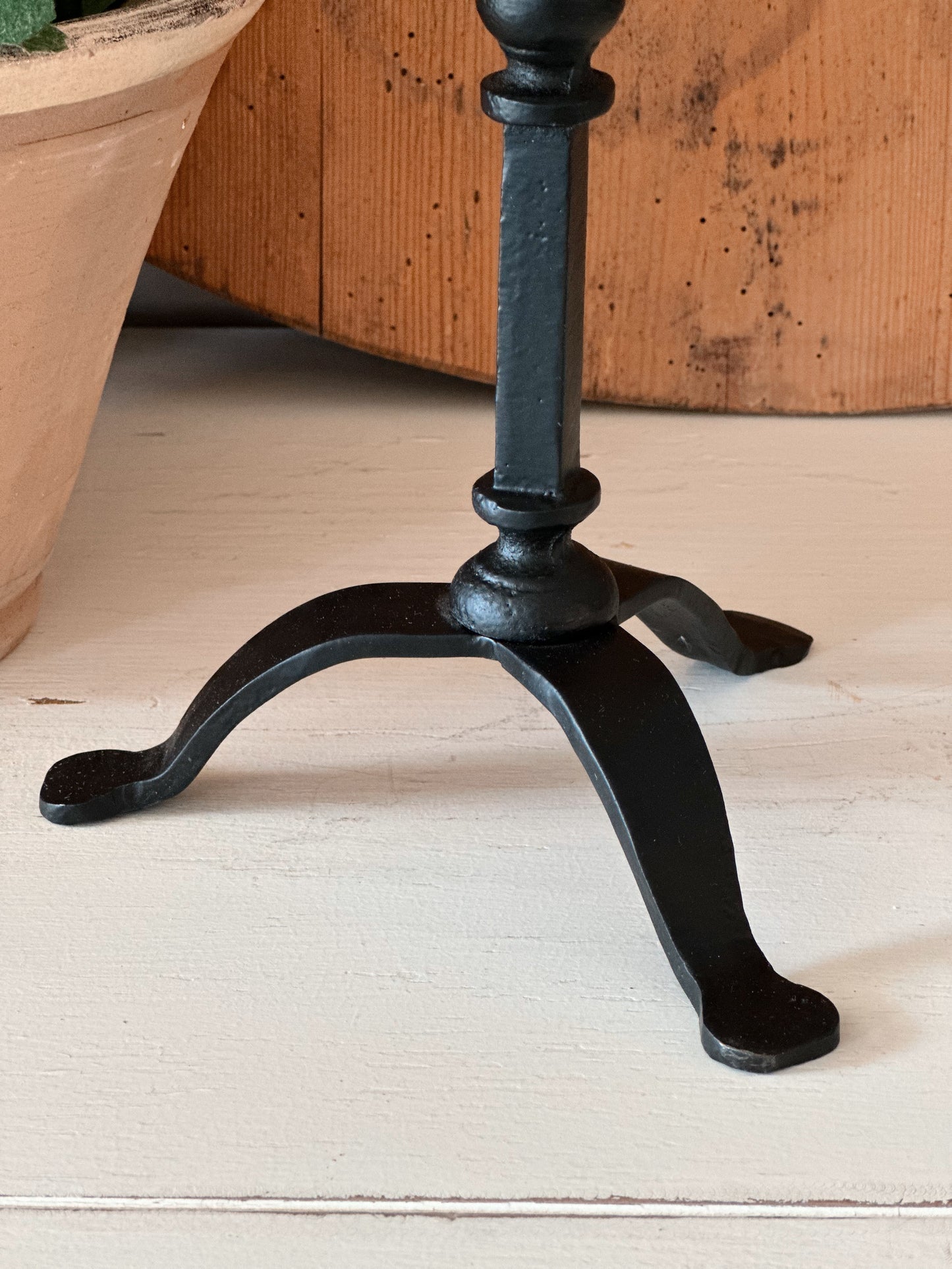 Adjustable Iron Candle Holder
