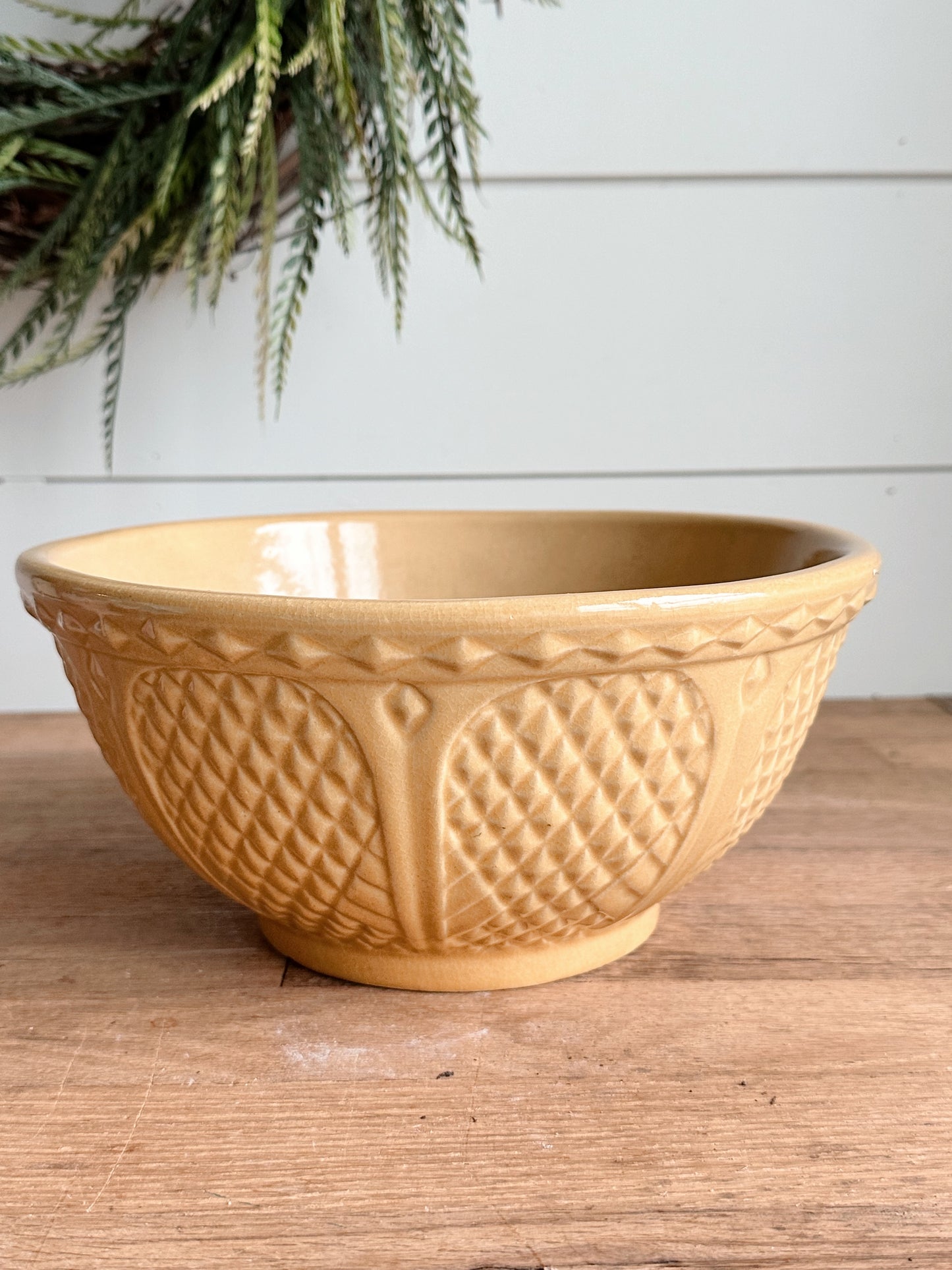 Beautiful Vintage Roseville Bowl
