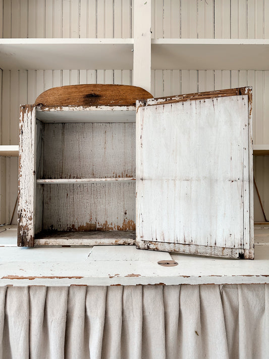 Chippy Vintage Medicine Cabinet with Mirror