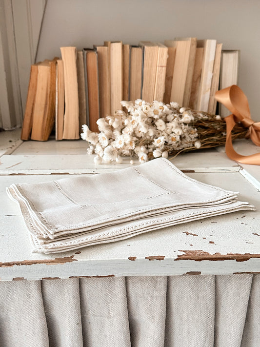 Set of Six Vintage Irish Linen Placemats / Cloths