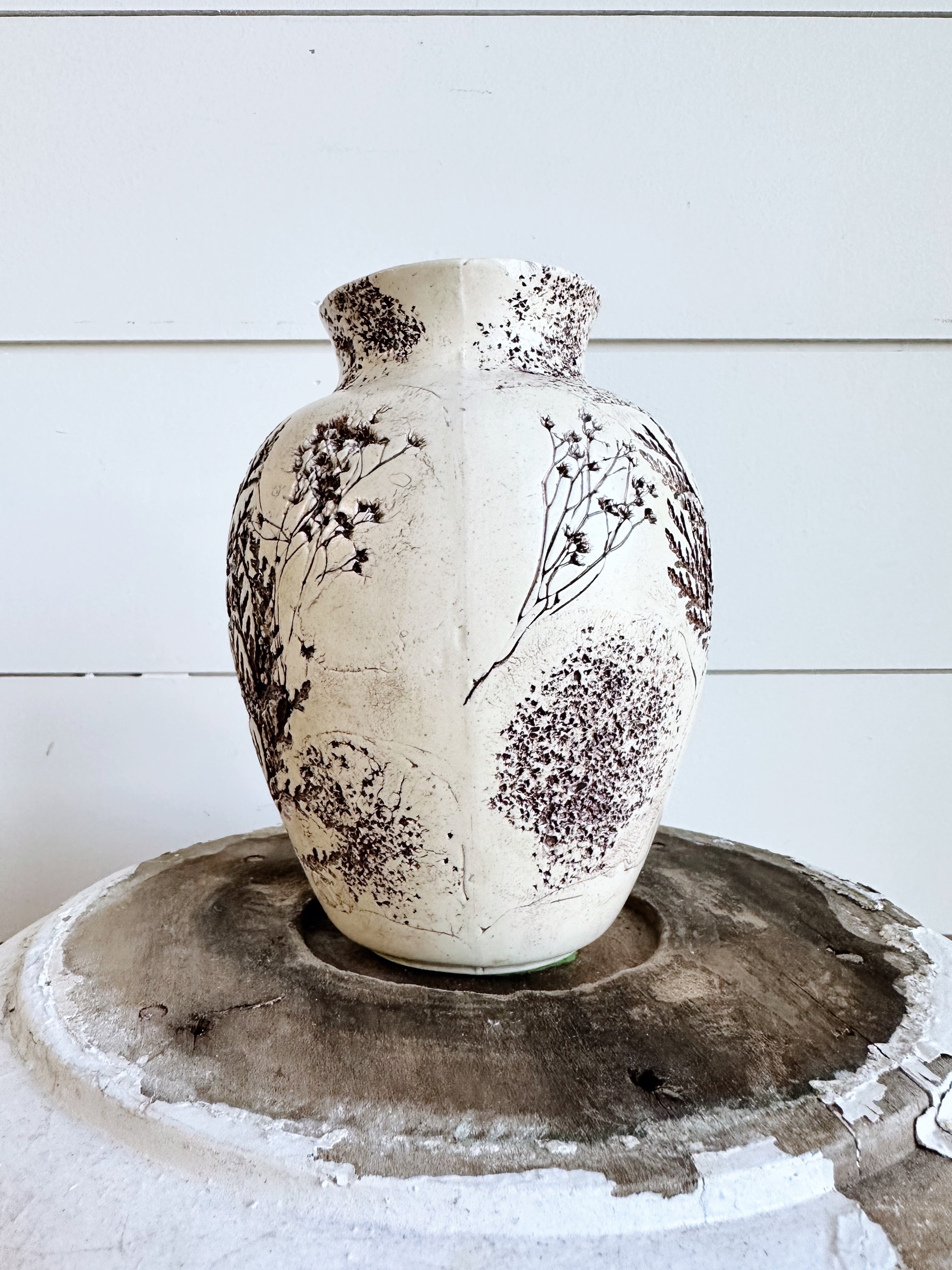 Pretty Vintage Vase with Leaf Impression
