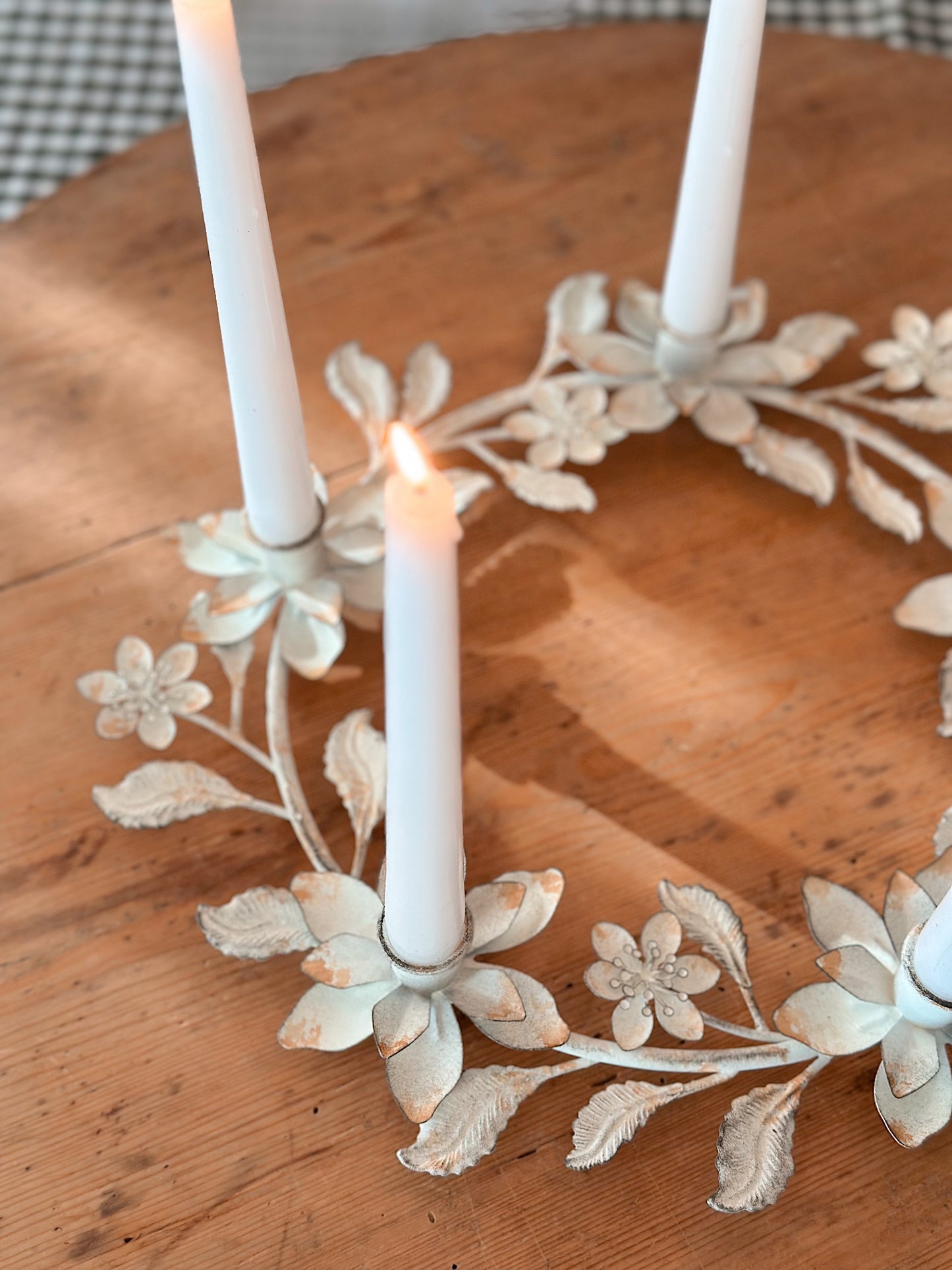 Shabby Chic Wreath Candle Holder