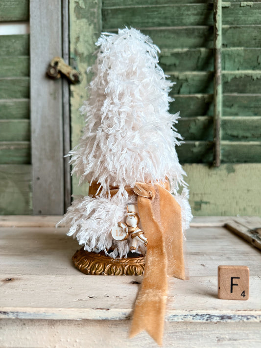 Handmade & Vintage Feather Tree