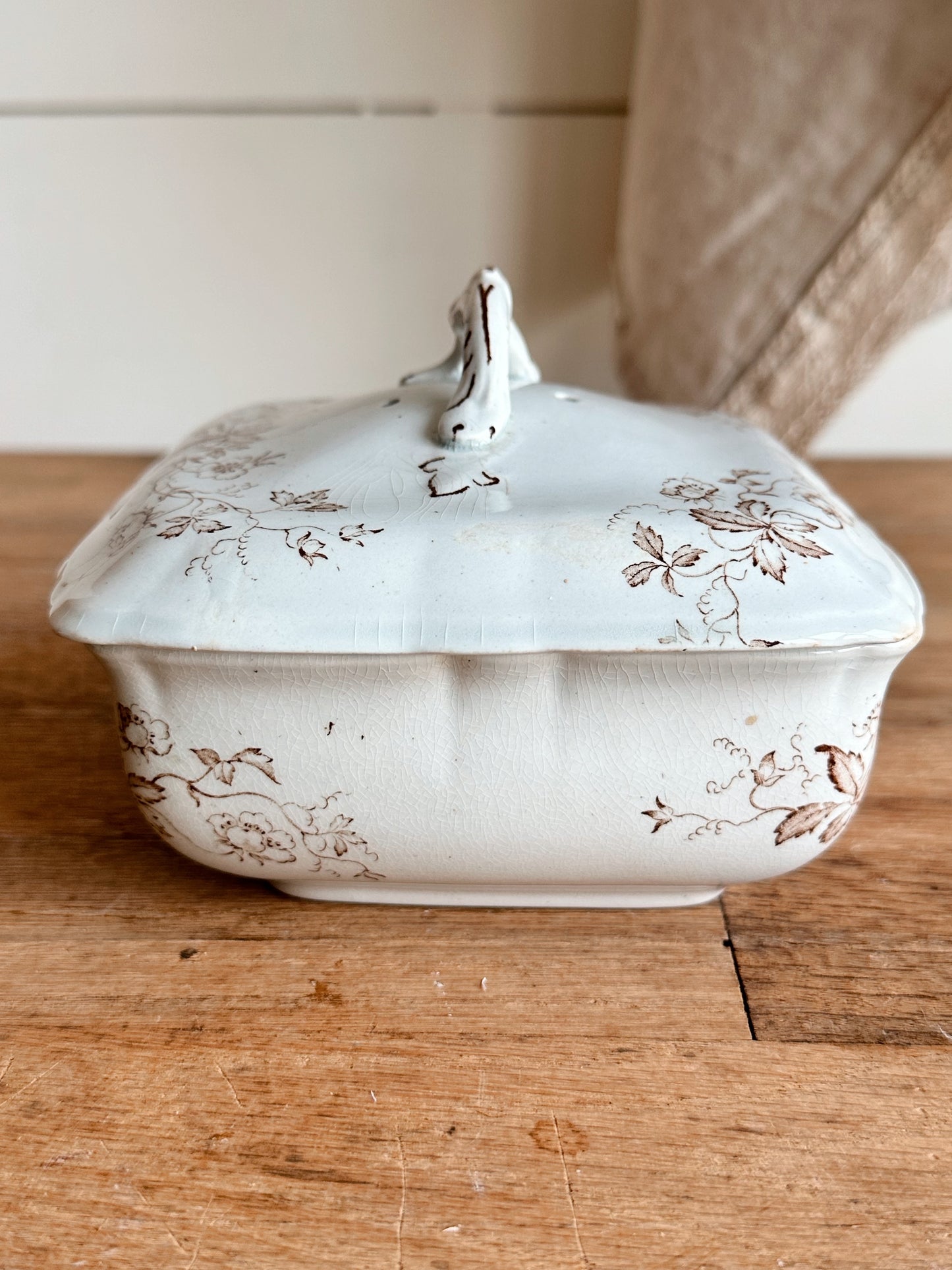 Antique WH Pearl & Co Covered Soap Dish with Drain Plate